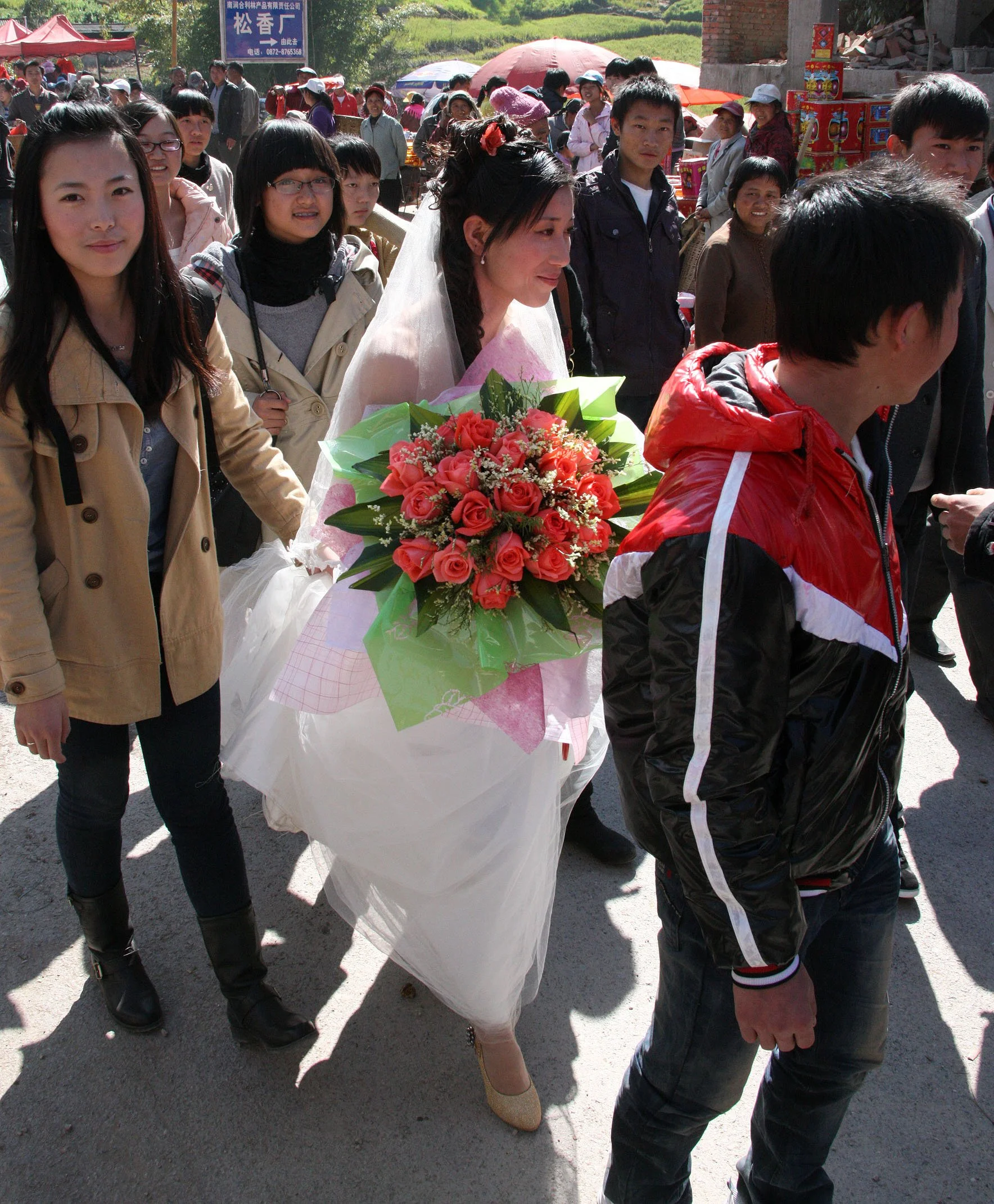 YUNNAN - NANJIAN TOWN AND SURROUNDING REGION (32).JPG