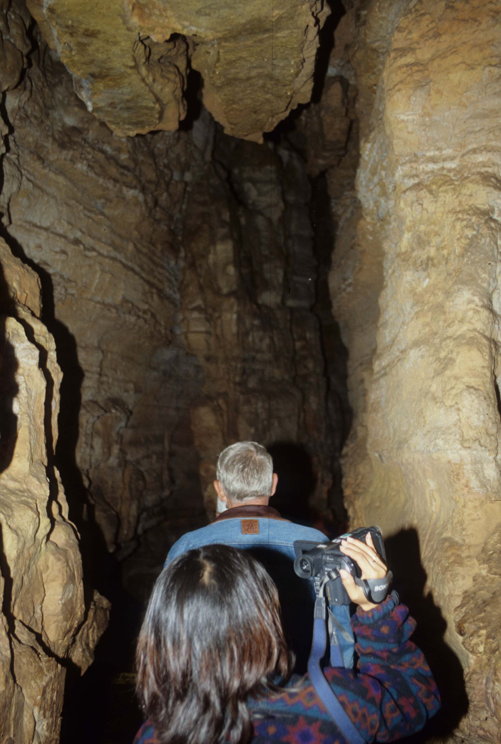 GREAT PLAINS - CAVE OF THE WINDS E.jpg