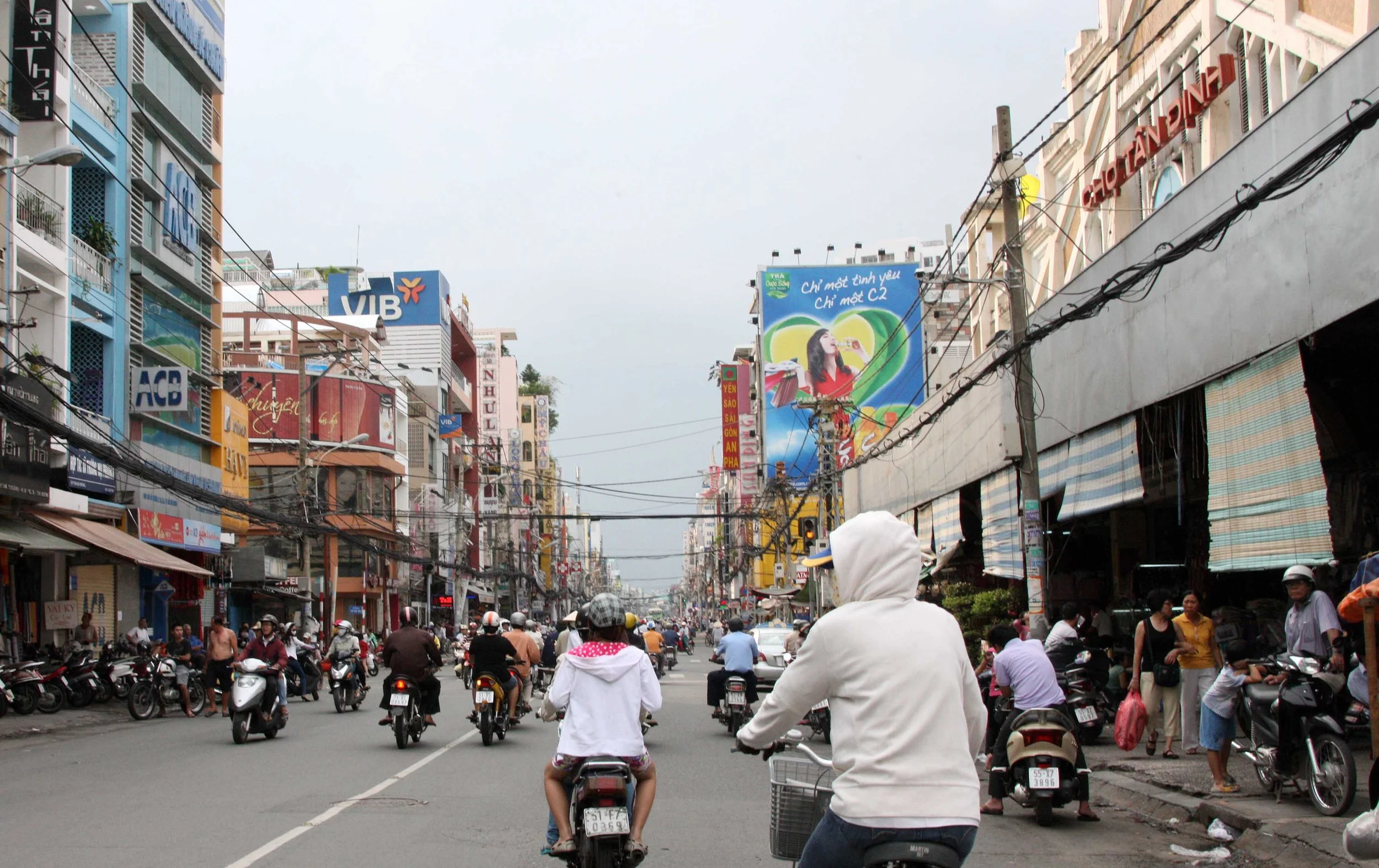 SAIGON VIET NAM - AND OUTSKIRTS OF TOWN (43).JPG