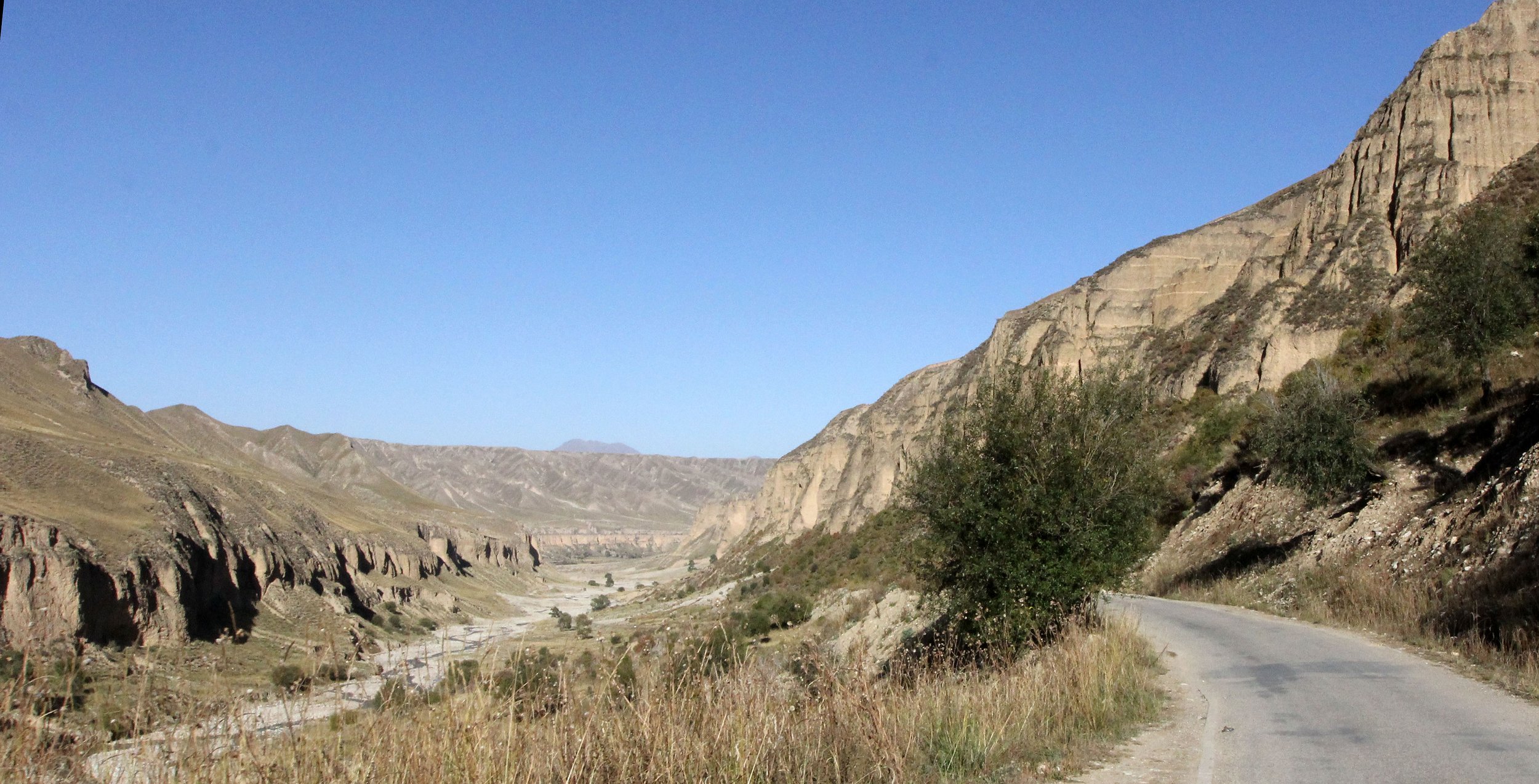XINGHAI CANYON - NEAR SAI ZONG GOMPA QINGHAI CHINA (12).JPG