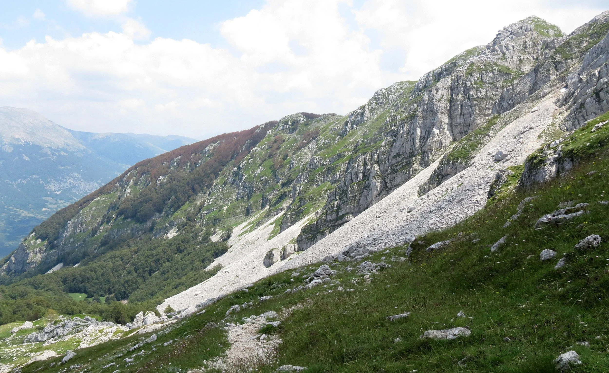 ABRUZZO NATIONAL PARK ITALY (19).JPG