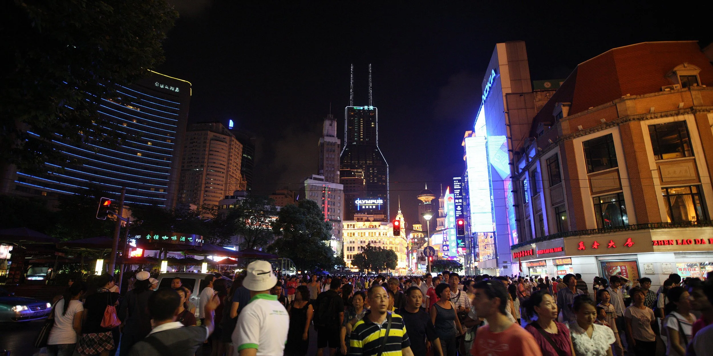 SHANGHAI NIGHT OUT - NANJING ROAD IN AUGUST (26).JPG