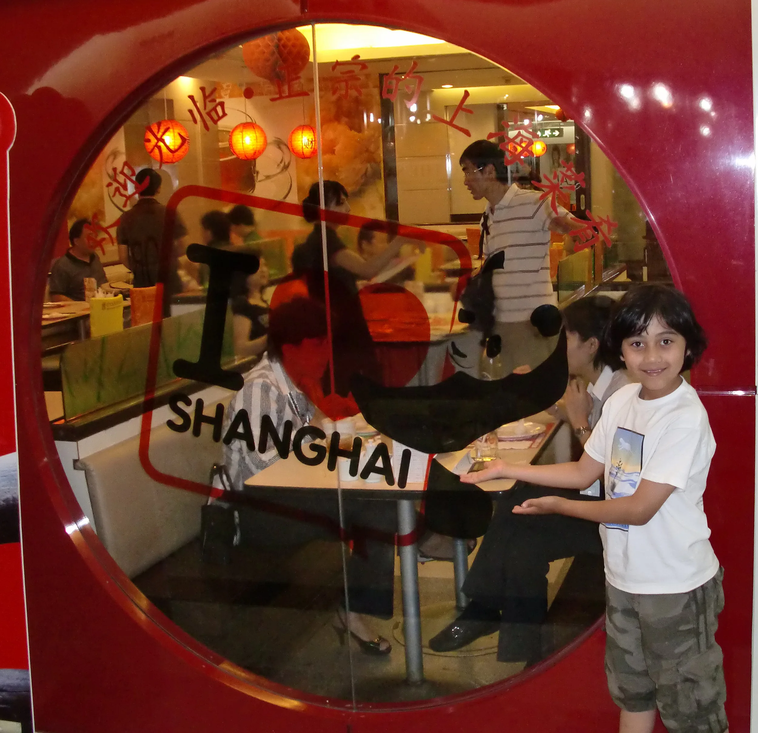 2010-6-27 OUR FIRST DAYS IN BKK (5).JPG