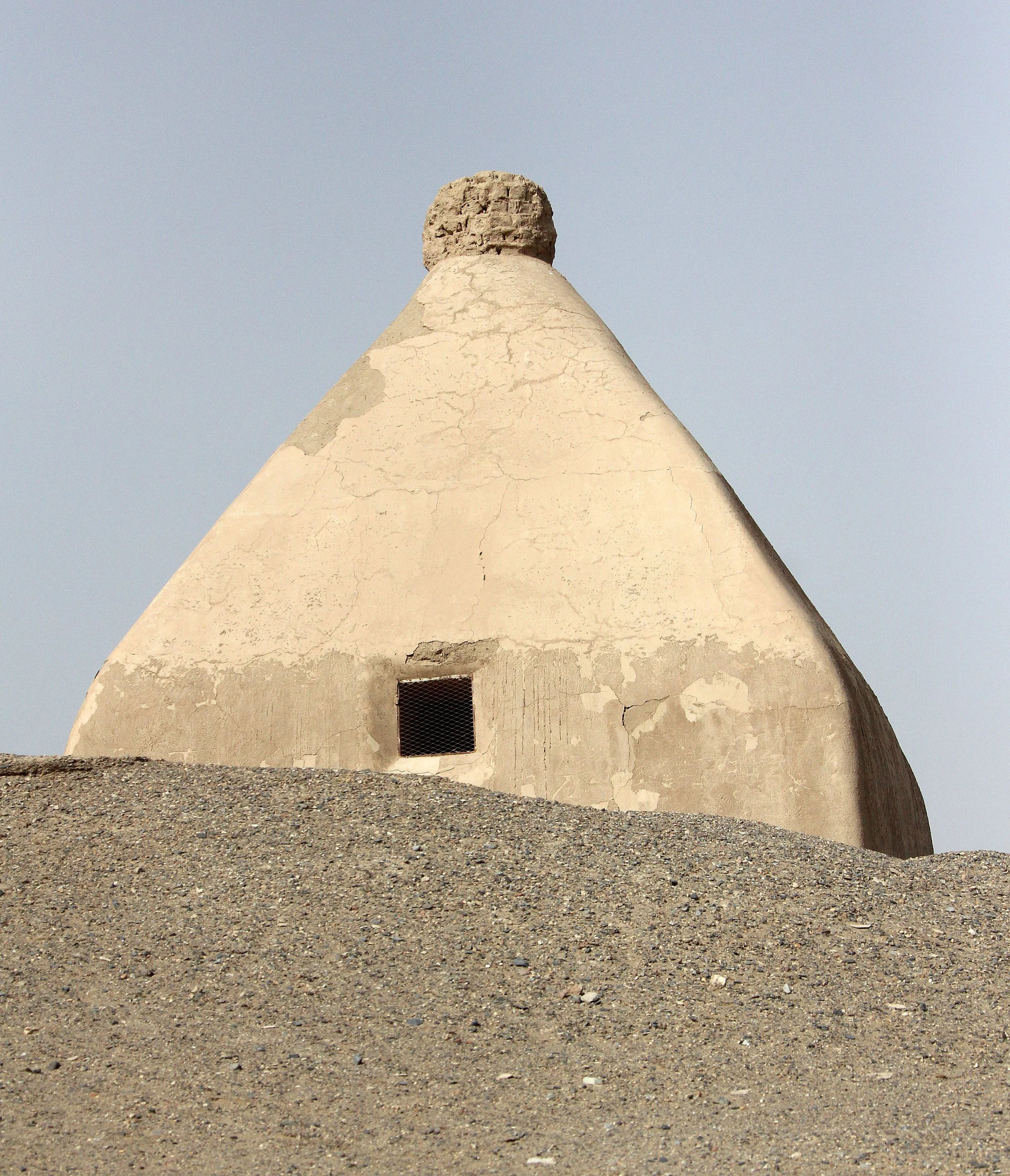 MOGAO GROTTOES - DUNHUANG GANSU CHINA (7).JPG