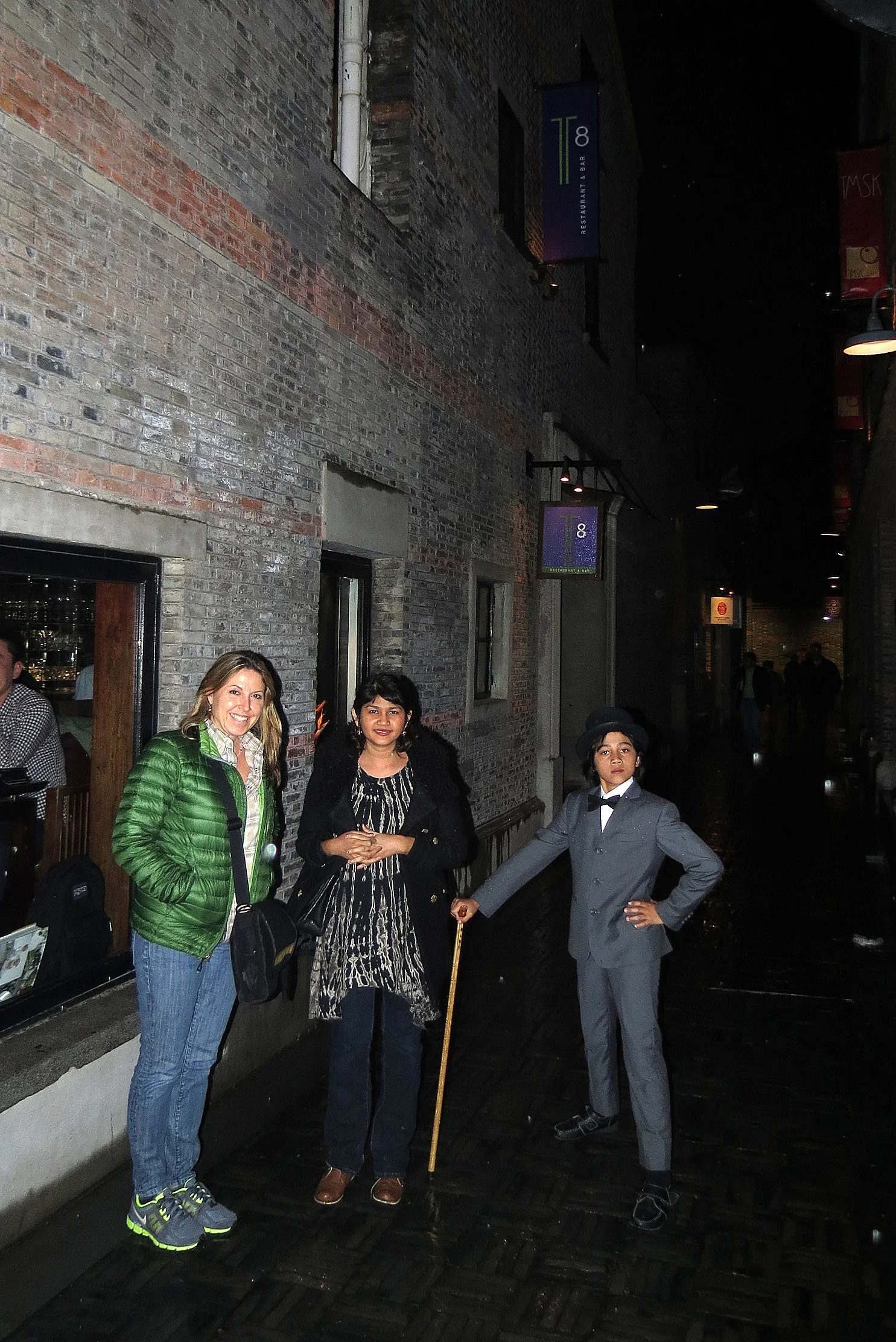 2013-3-23 - XINTIANDI WITH CARLEEN KAPOCEK (13).JPG