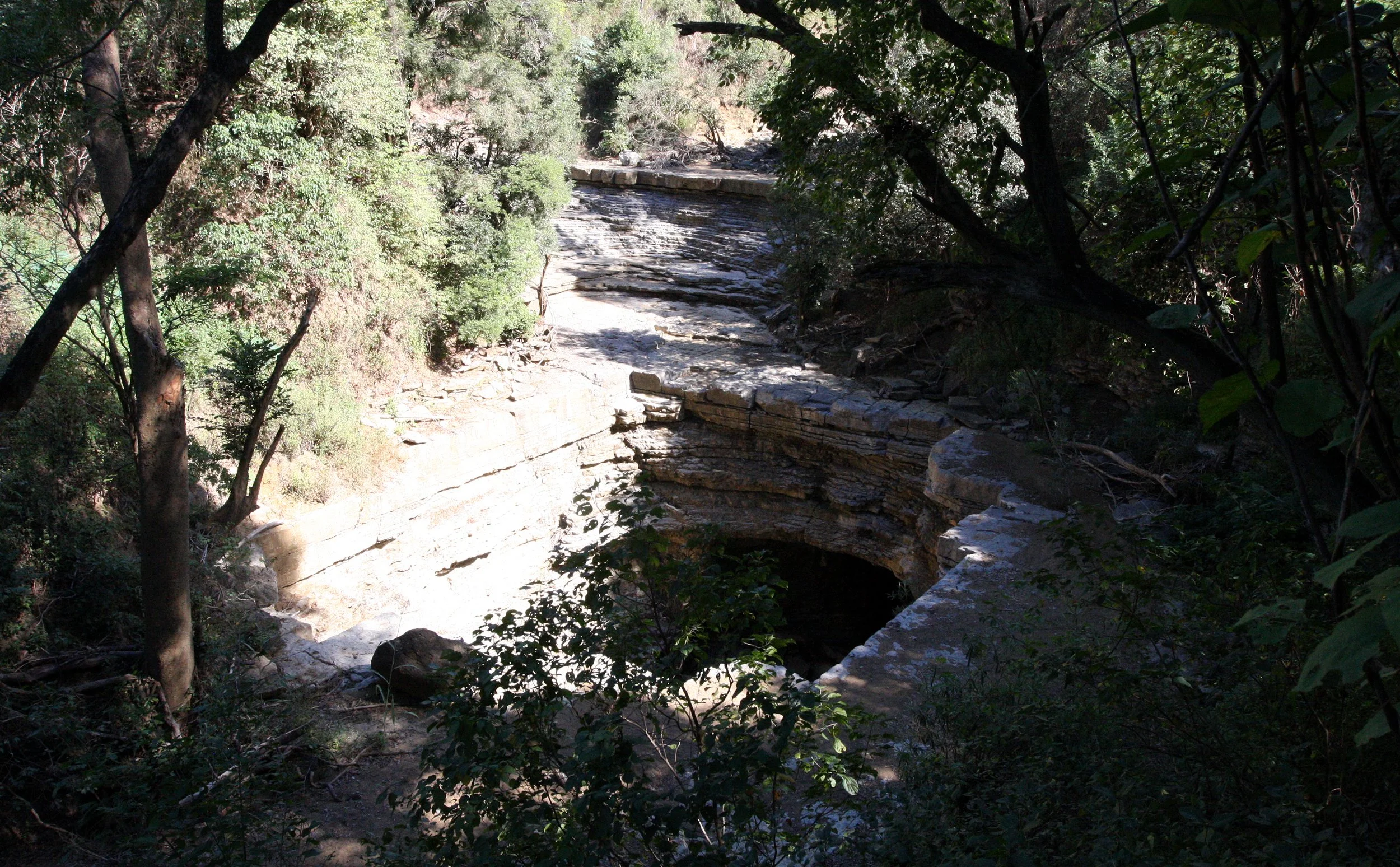 ANKARANA NATIONAL PARK MADAGASCAR - LIMESTONE CAVERN (5).JPG