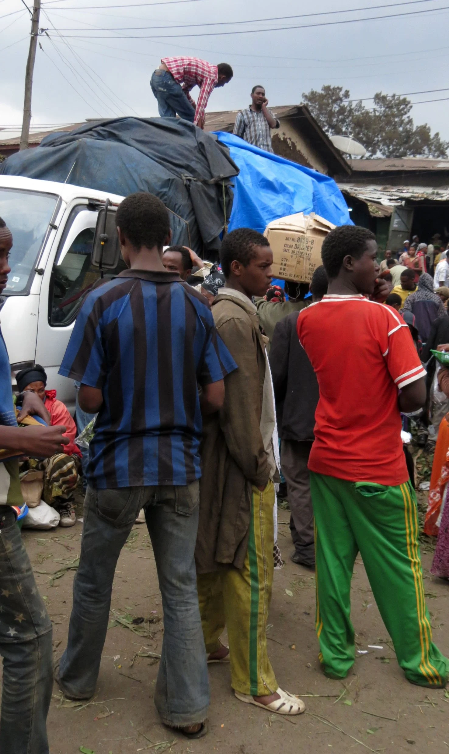 ADDIS ABABA - MERCADO (2).JPG