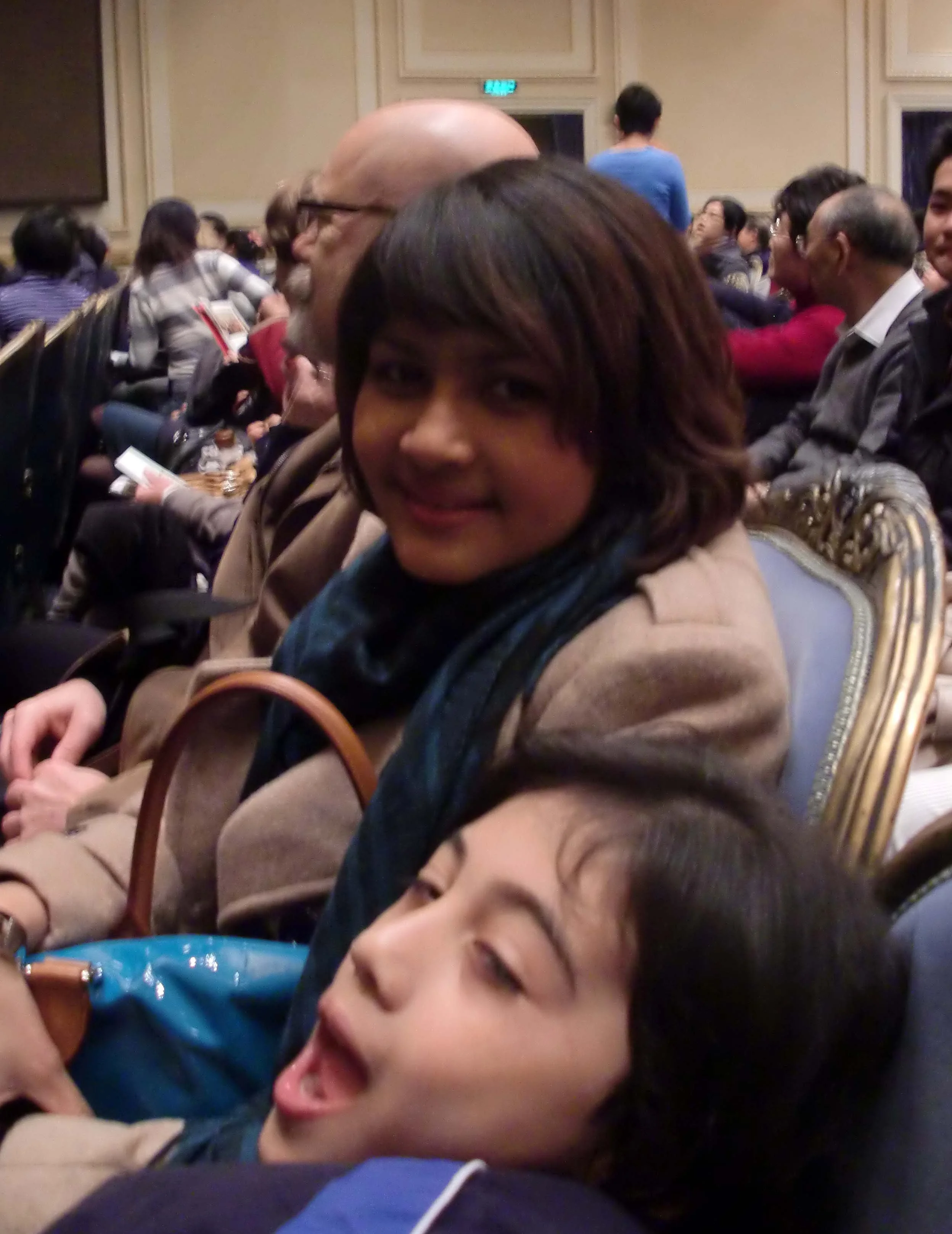 2011-3-13 NIGHT OUT IN SHANGHAI (8).JPG