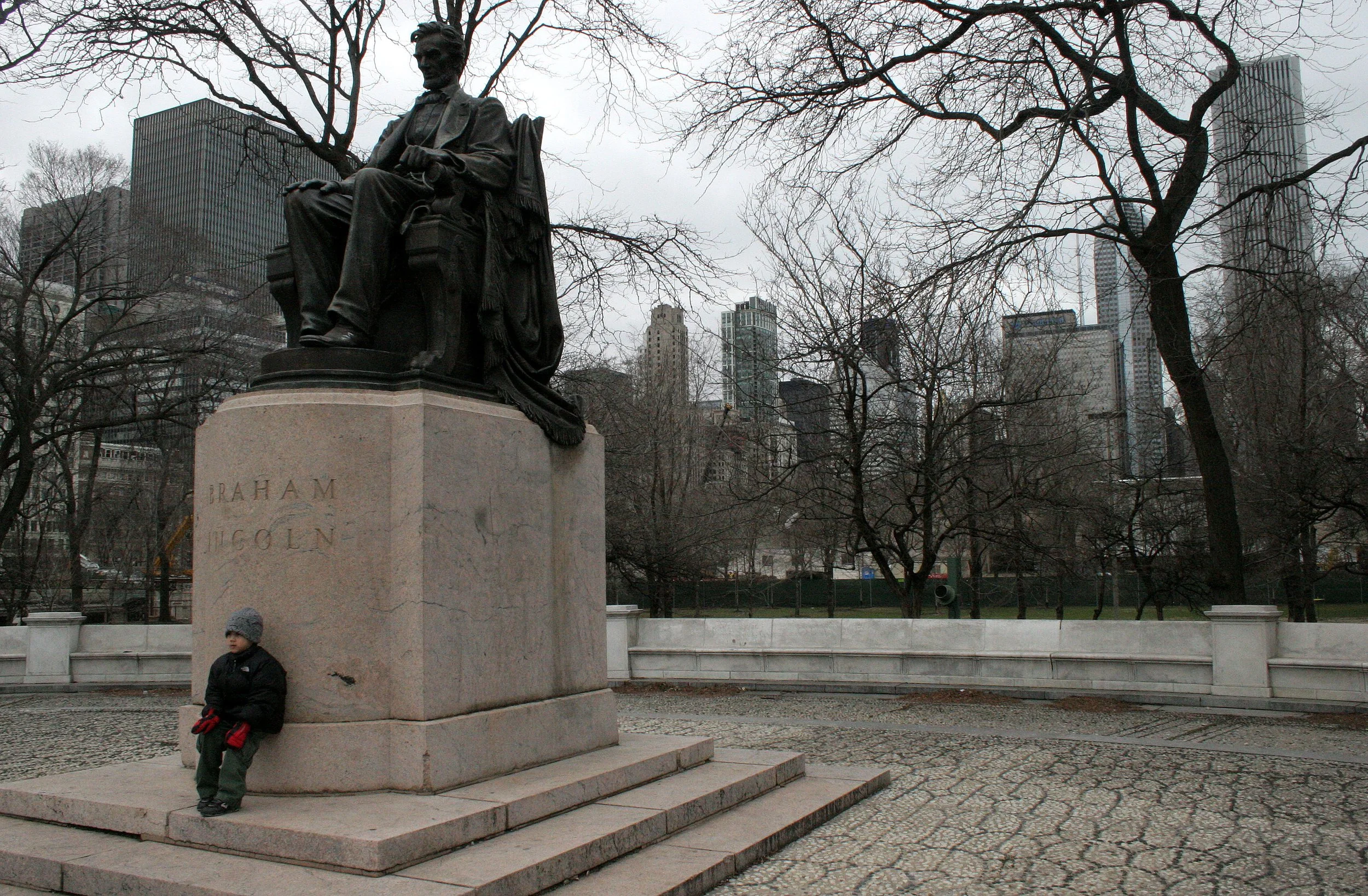 2008-4-1 CHICAGO SPRING TRIP - GRANT PARK (4).JPG