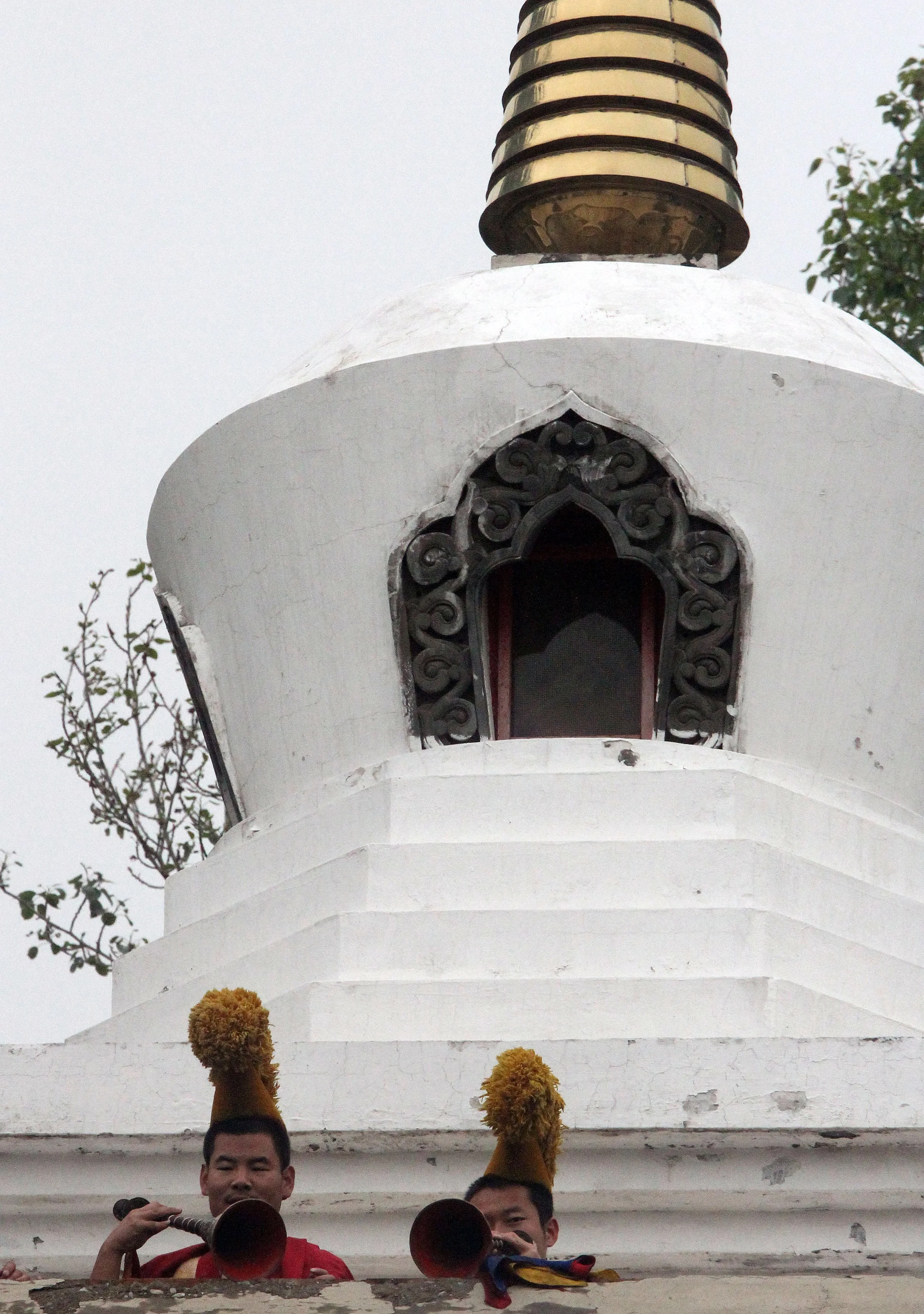 KUMBUM MONASTERY - QINGHAI - SUNNING BUDDHA FESTIVAL 2013 (158).JPG