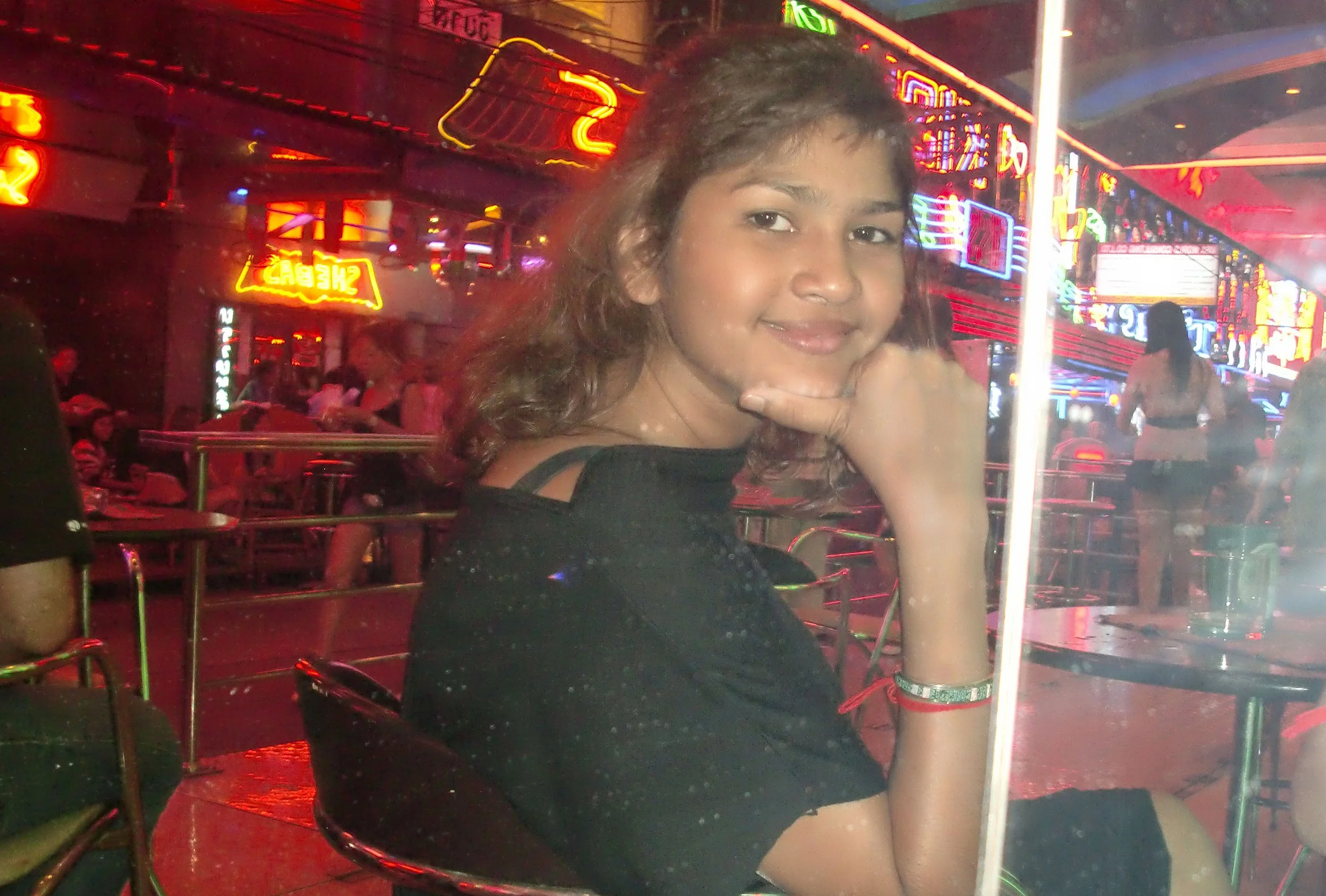 2010 Bangkok Soi Cowboy with Friends and Family (39).JPG