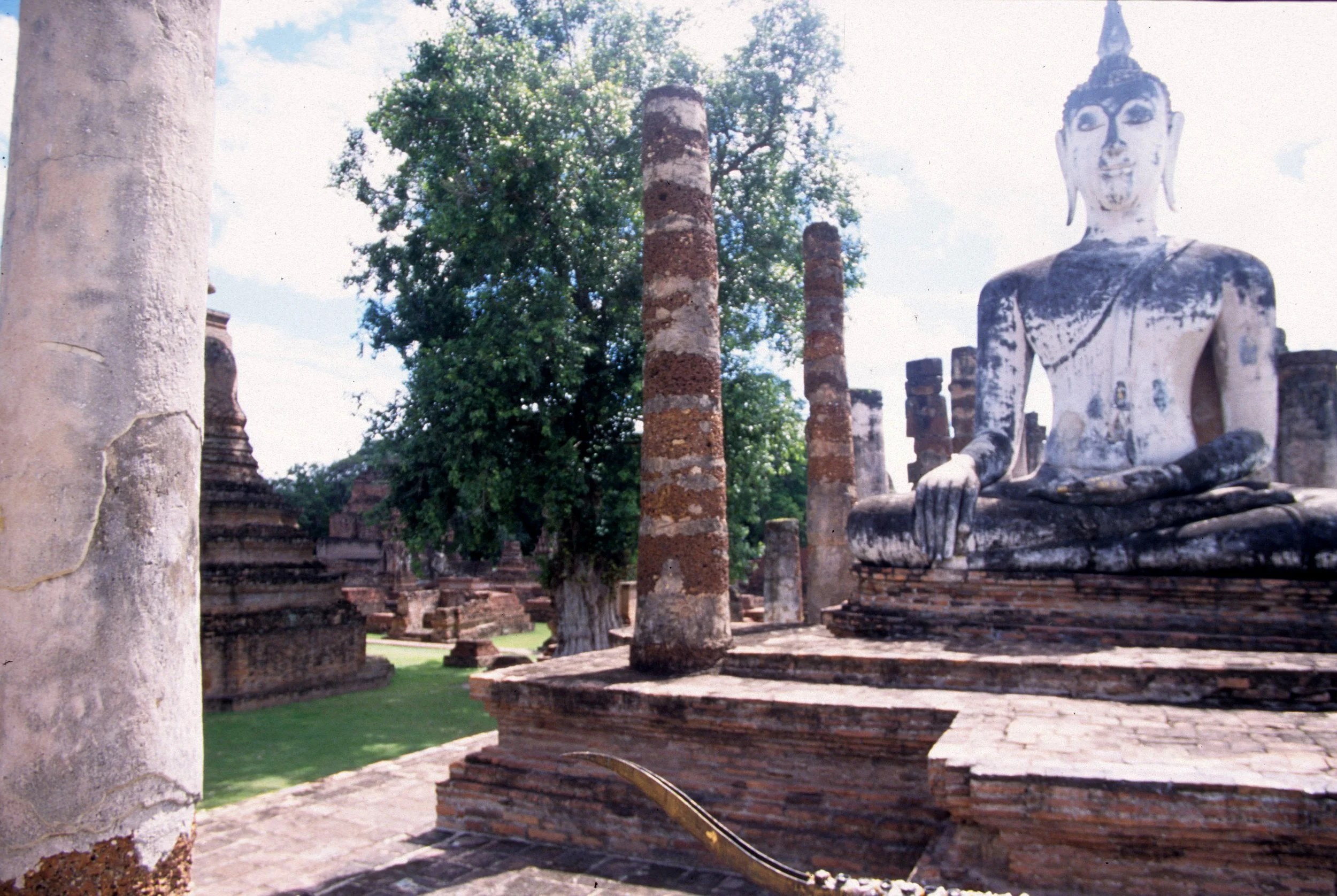 SUKHOTHAI DZ.jpg