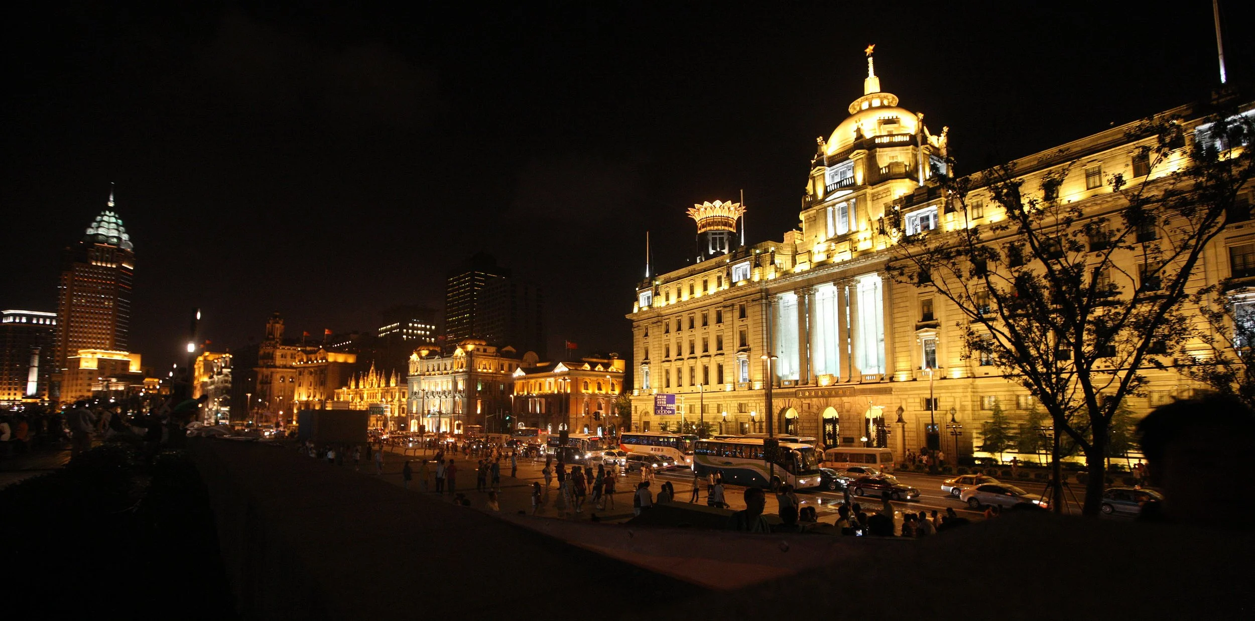 SHANGHAI NIGHT OUT - THE BUND IN AUGUST (12).JPG