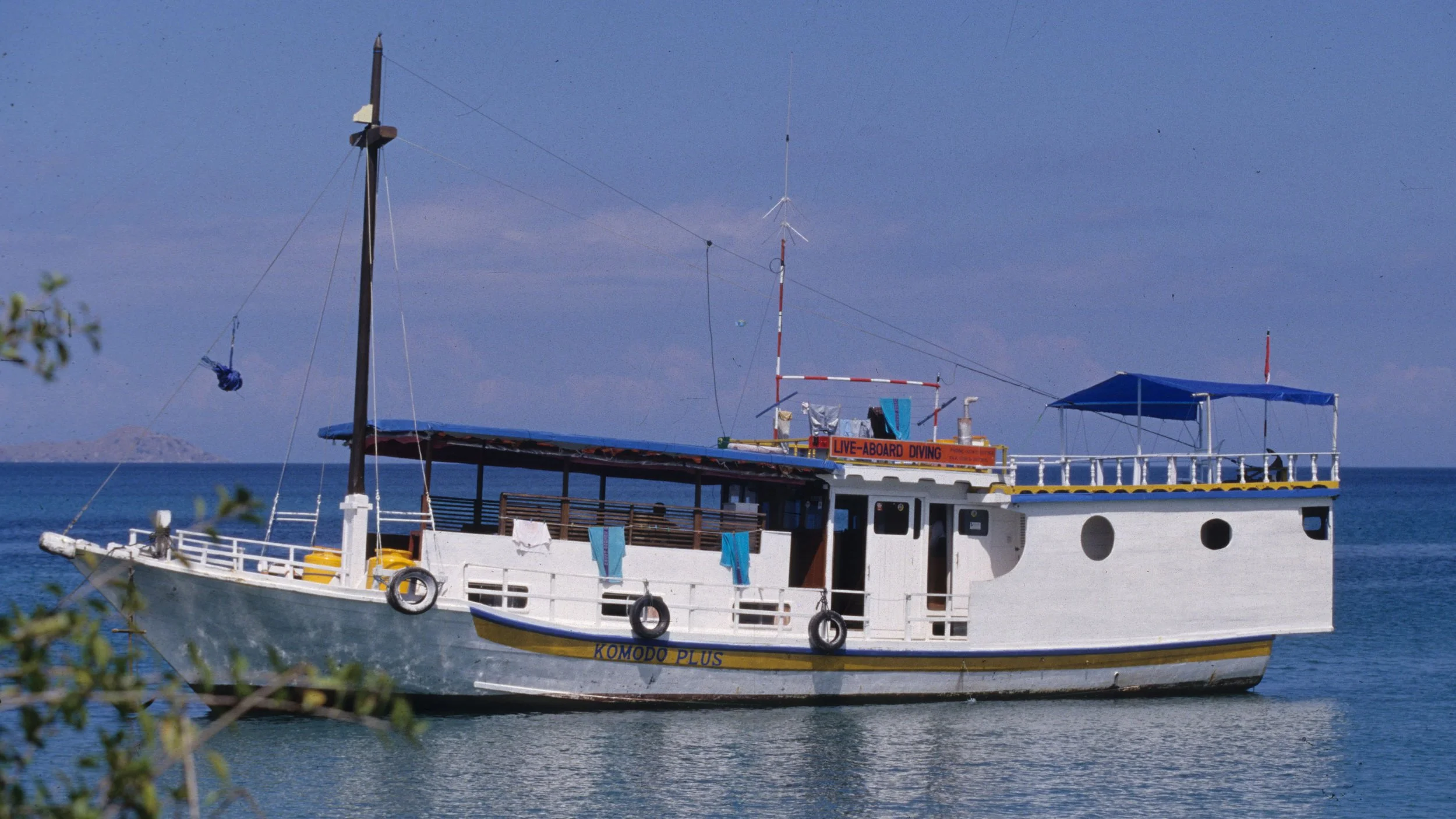 KOMODO - BOAT A.jpg