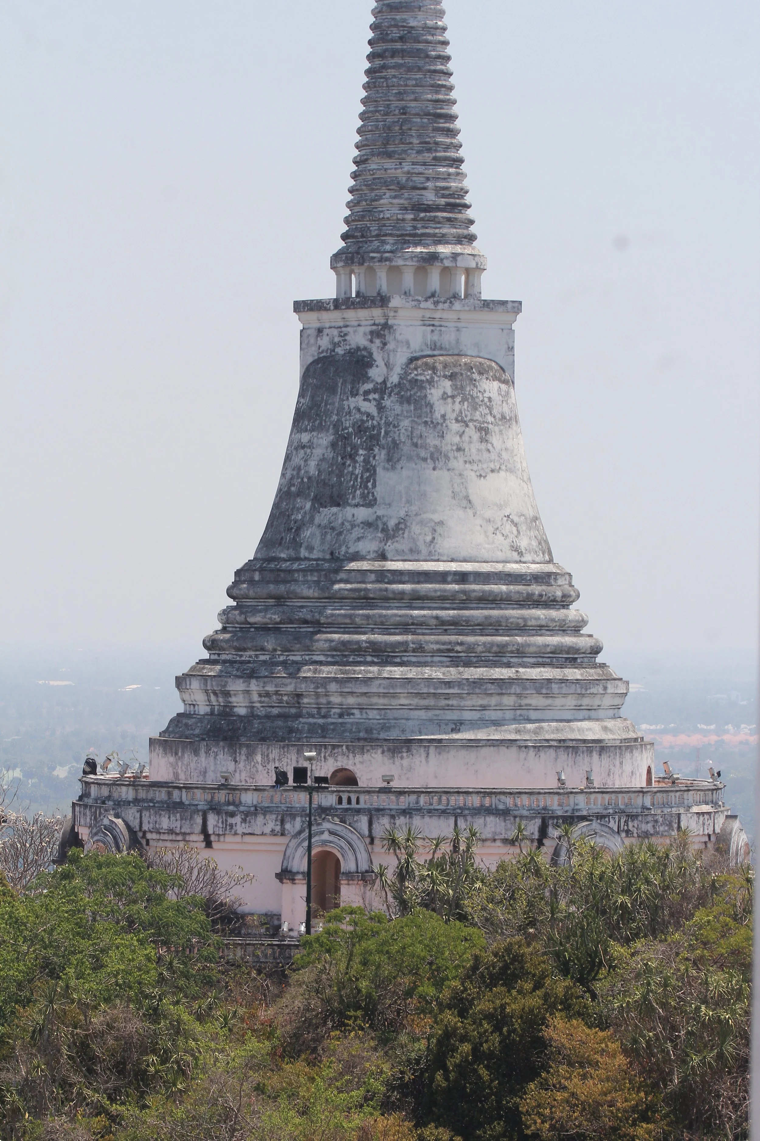 2020 Petchaburi Temple Trip with Cokie (119).JPG