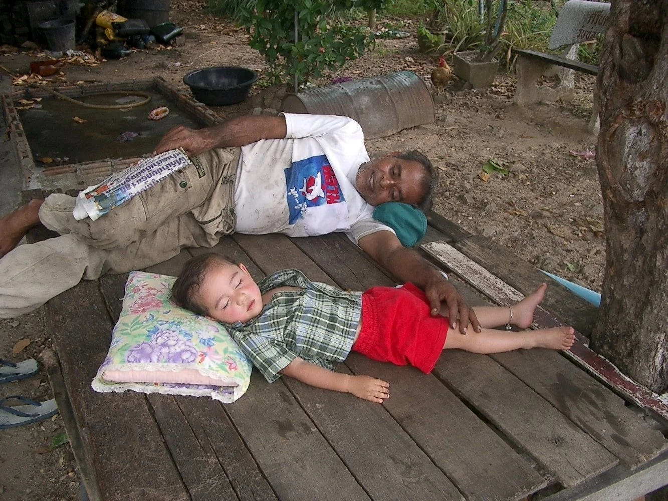 2004+Nakhonsithammarat+with+Family++%2822%29.jpg
