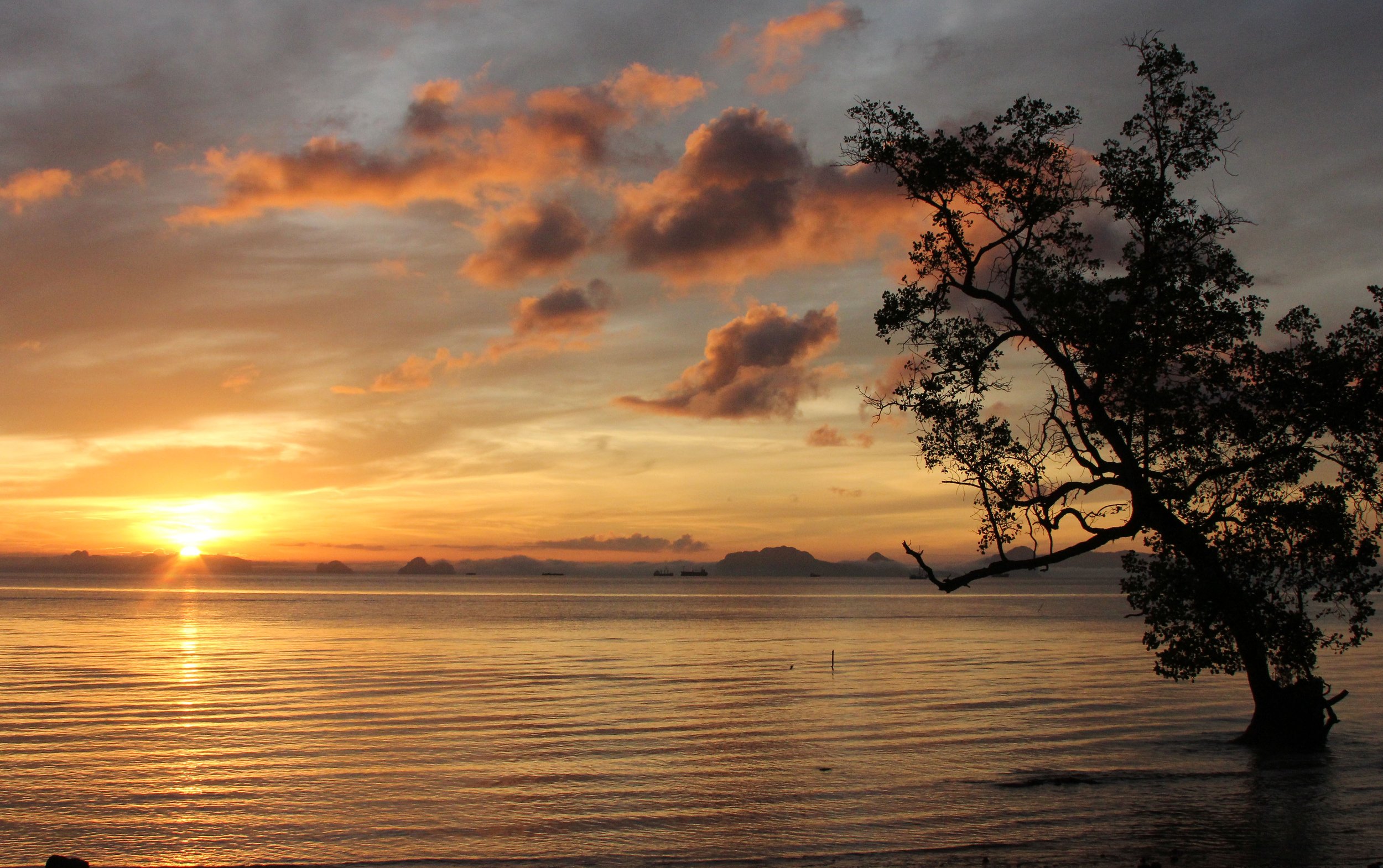 2016 Koh Lanta Landscapes, House Pictures and Family Fun (179).JPG