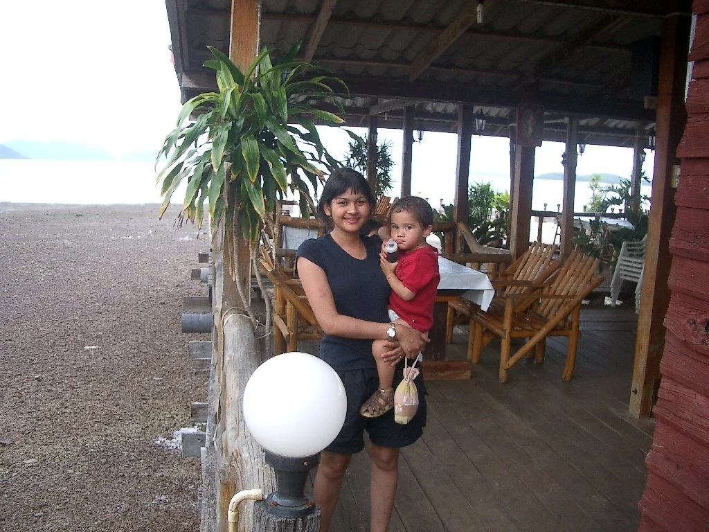 KOH LANTA - OLD TOWN - 2004 AUGUST.JPG