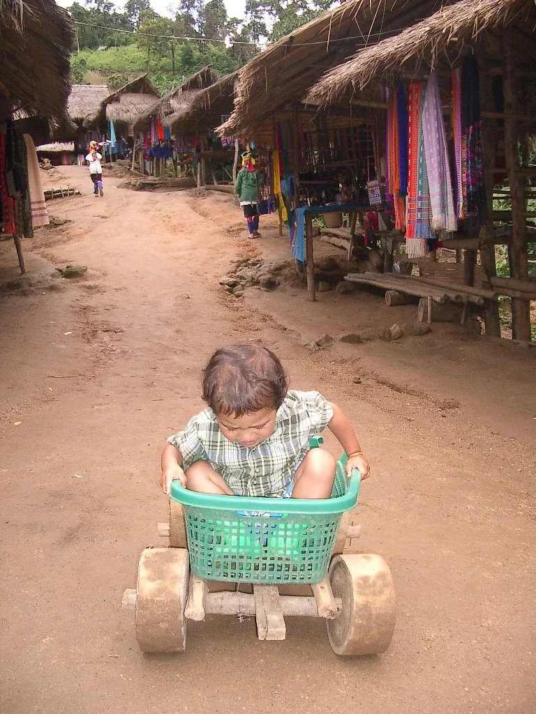 HILLTRIBE - KAREN TRIVE AND VILLAGE - 2004 - NEAR CHAING RAI (20).JPG
