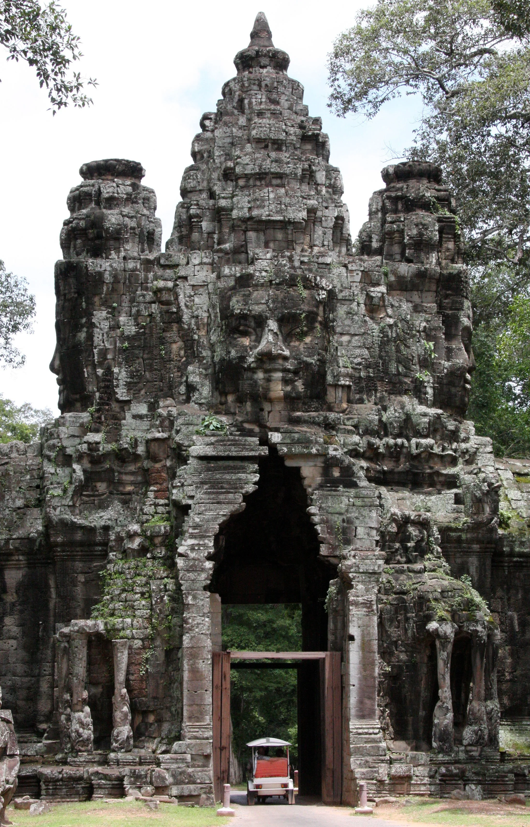 BAYON (3).JPG