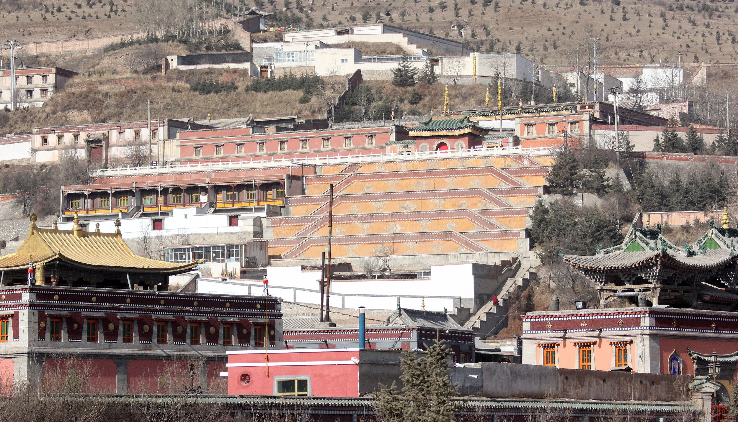 KUNBUM TIBETAN TEMPLE - XINING QINGHAI CHINA (1).JPG