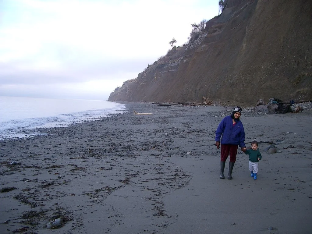 2004-1-18 LAKE FARM DAY ON THE BEACH (3).JPG