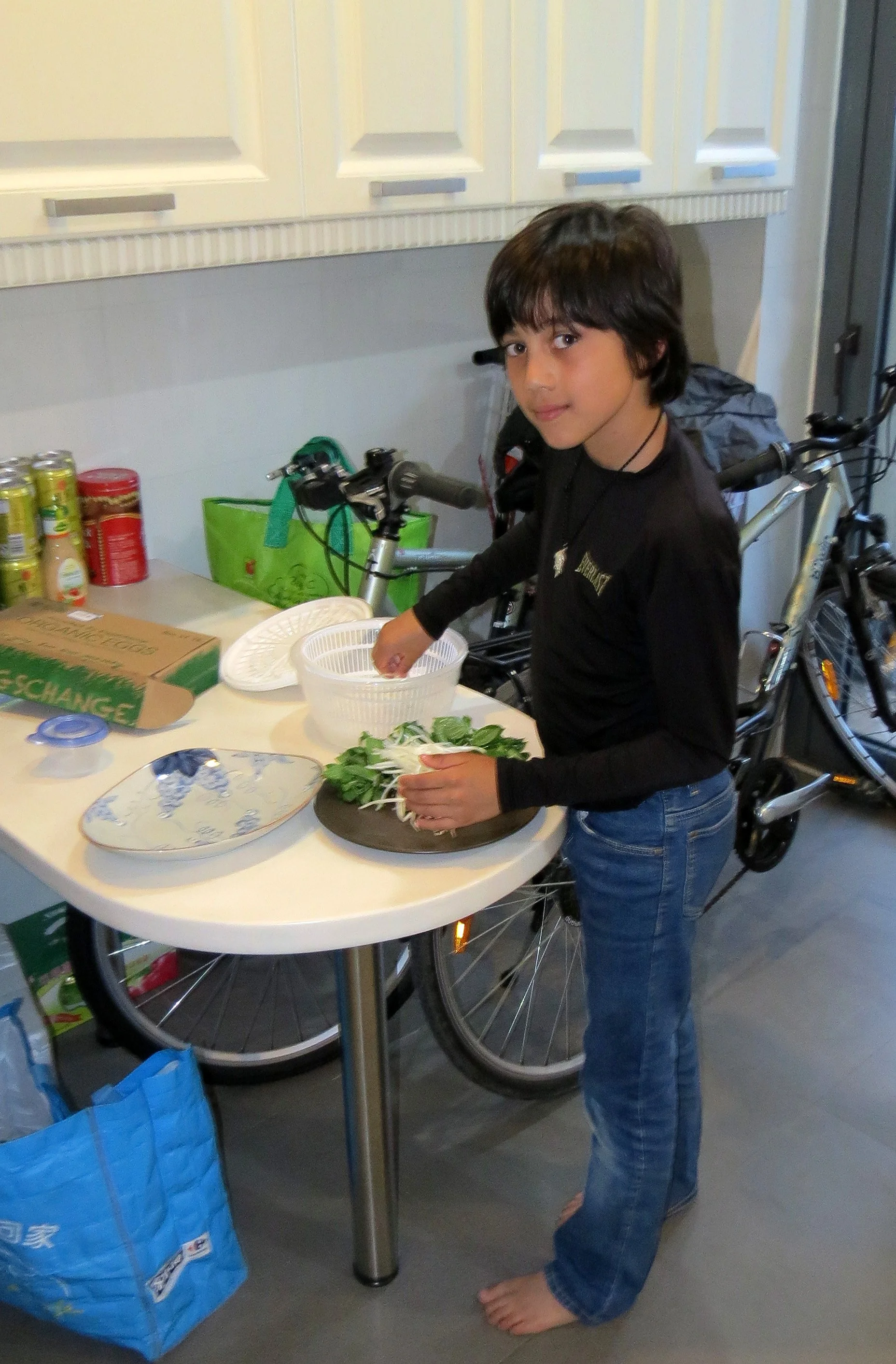 SHANGHAI - GOI CUON WITH RIVER AND RACHEL! (1).JPG