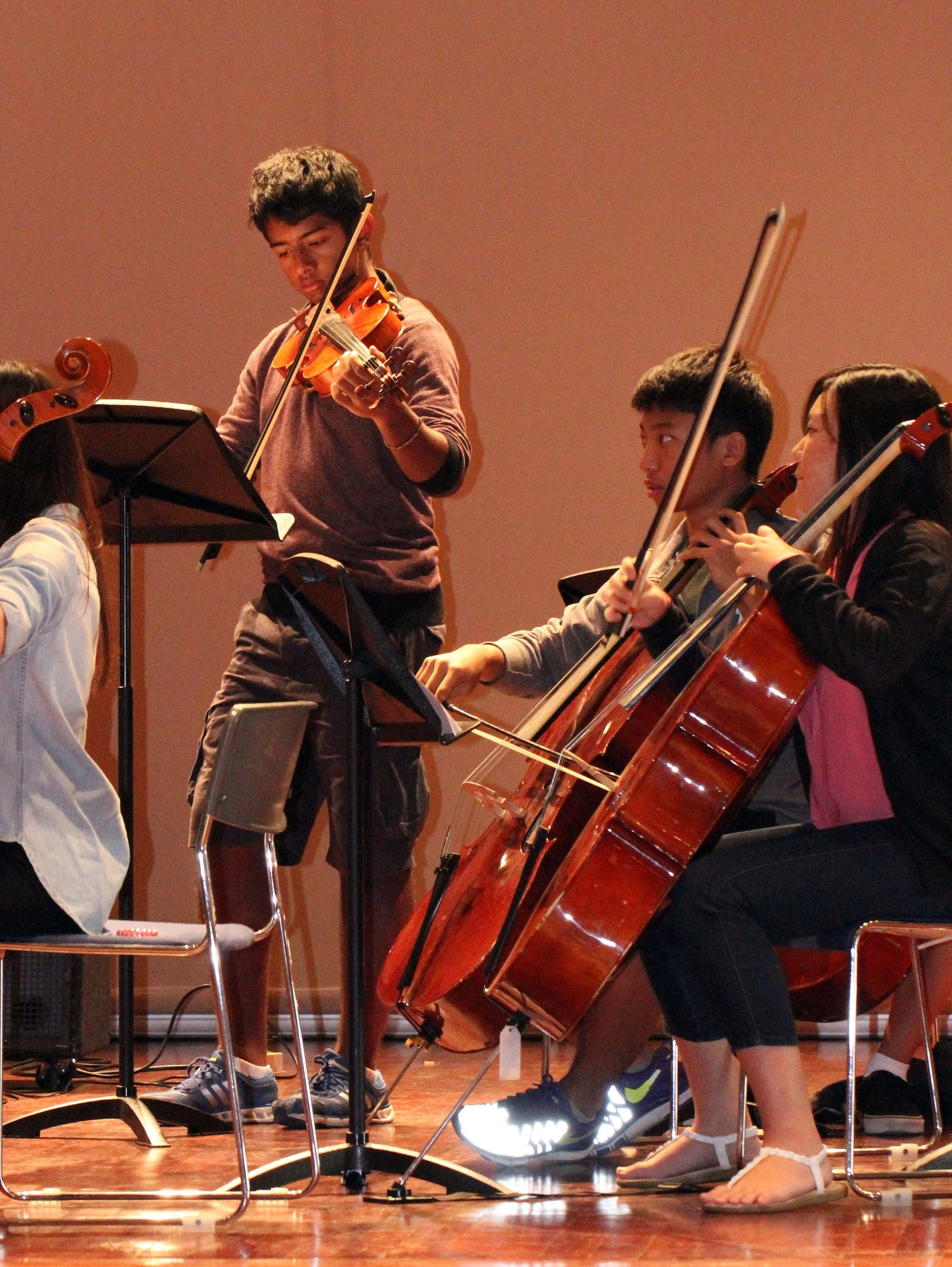 2013 Christmas Time at ISB (15).JPG