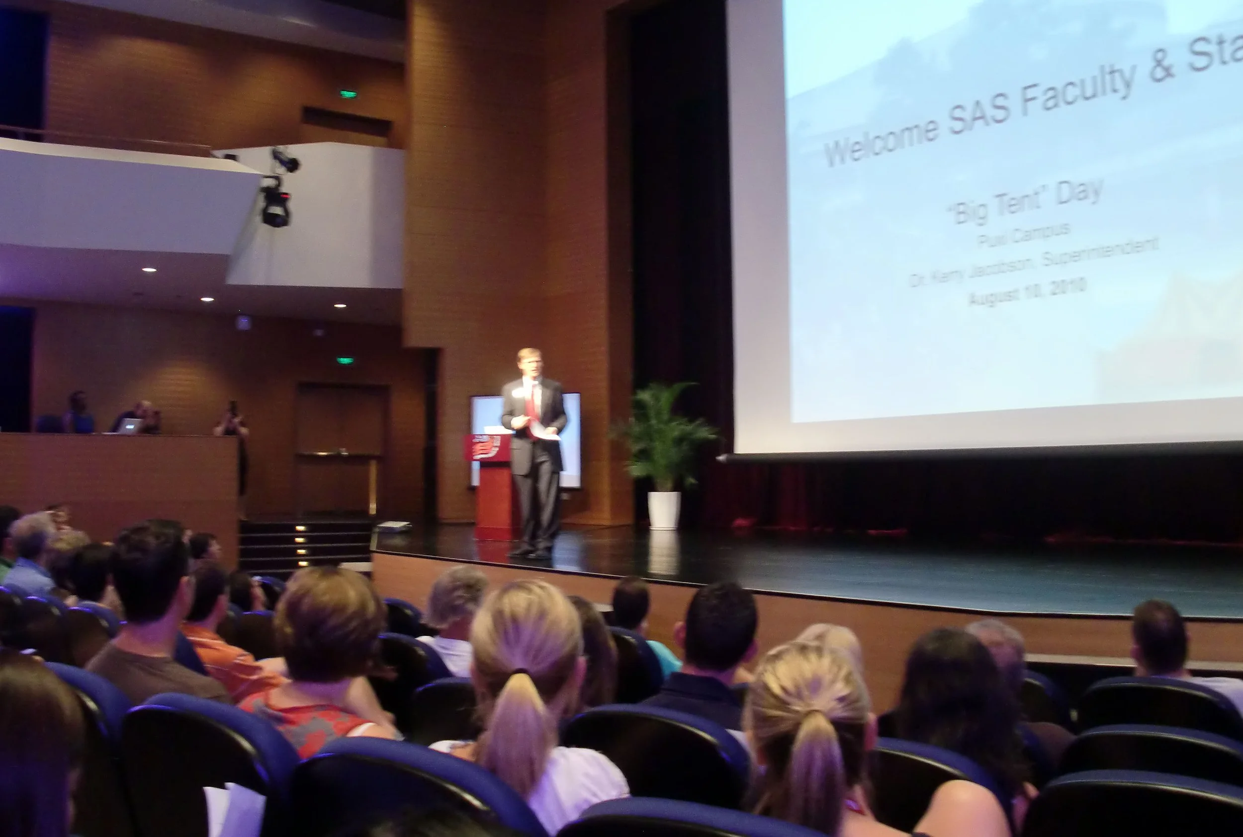 SHANGHAI - OUR NEIGHBORHOOD IN PUDONG (18).JPG