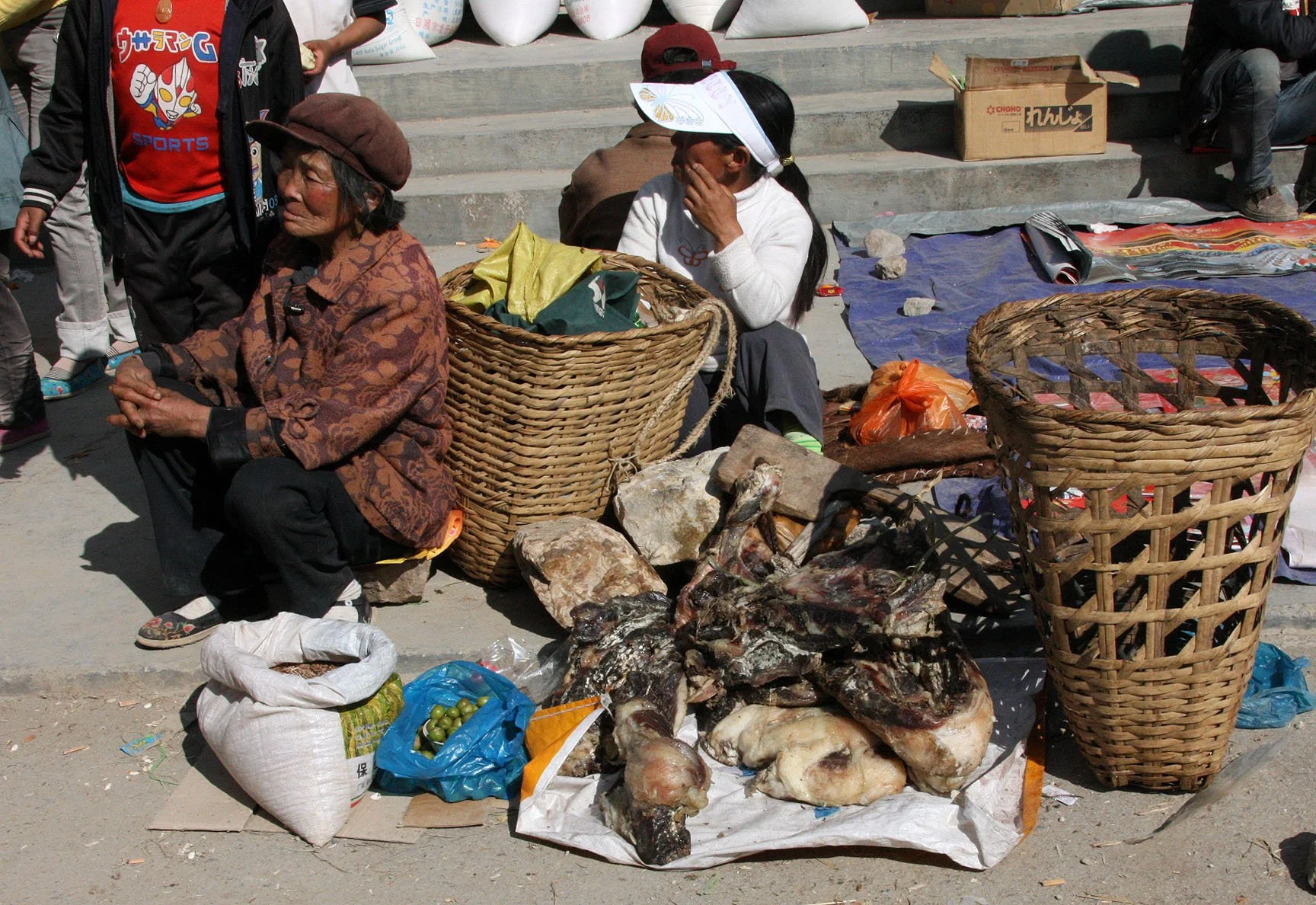 YUNNAN - NANJIAN TOWN AND SURROUNDING REGION (61).JPG