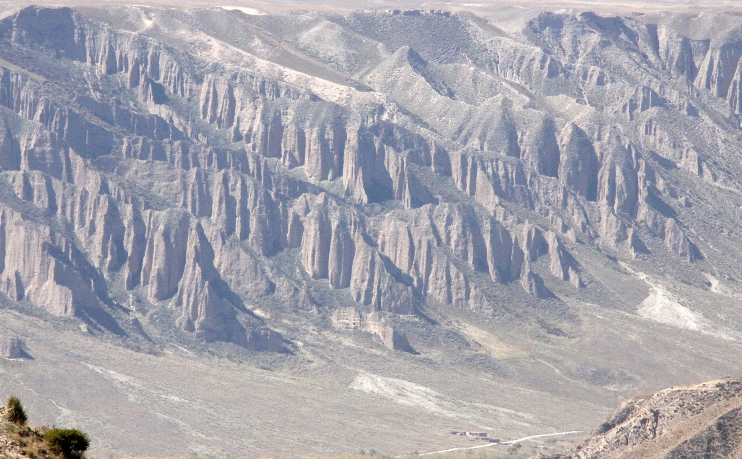XINGHAI CANYON AND VICINITY CHINA (31).JPG