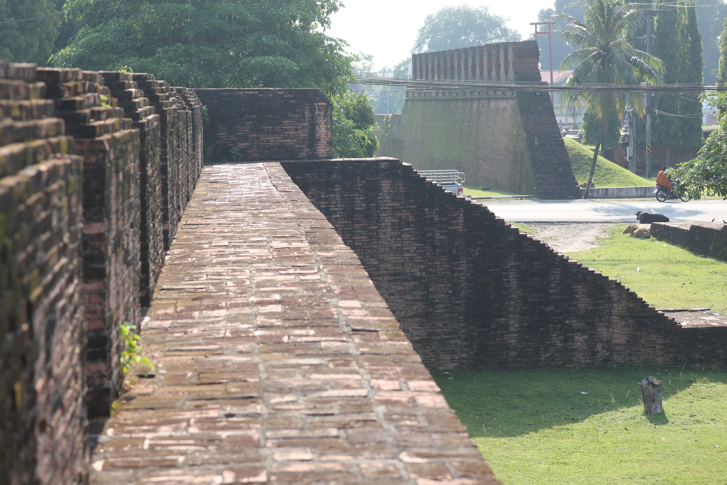 2022 Nakhonsithammarat Wat Mahatat and City Scenes with Cokie (17).JPG