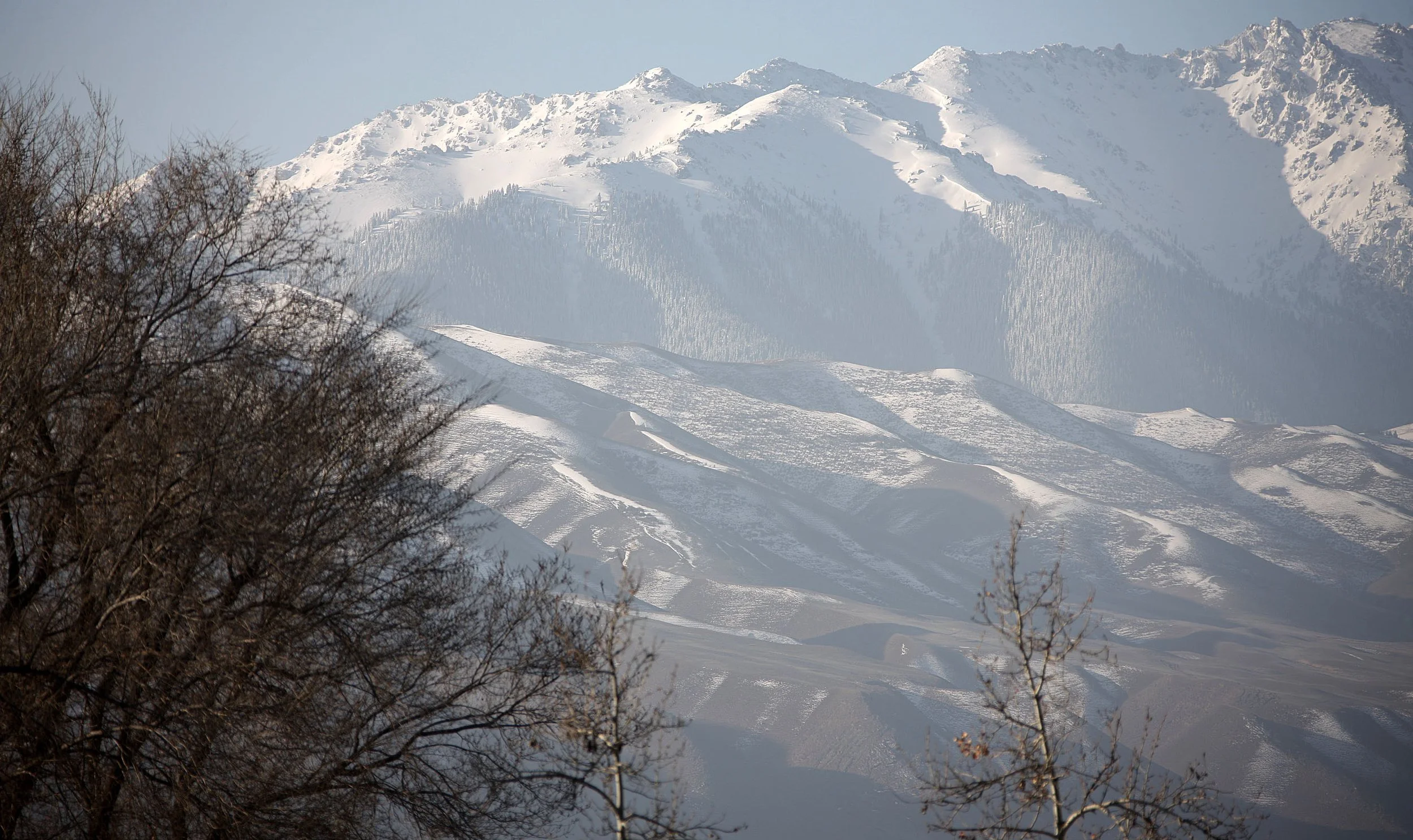 TIANSHAN MOUNTAINS - XINJIANG CHINA - ROUTE 216 (5).JPG