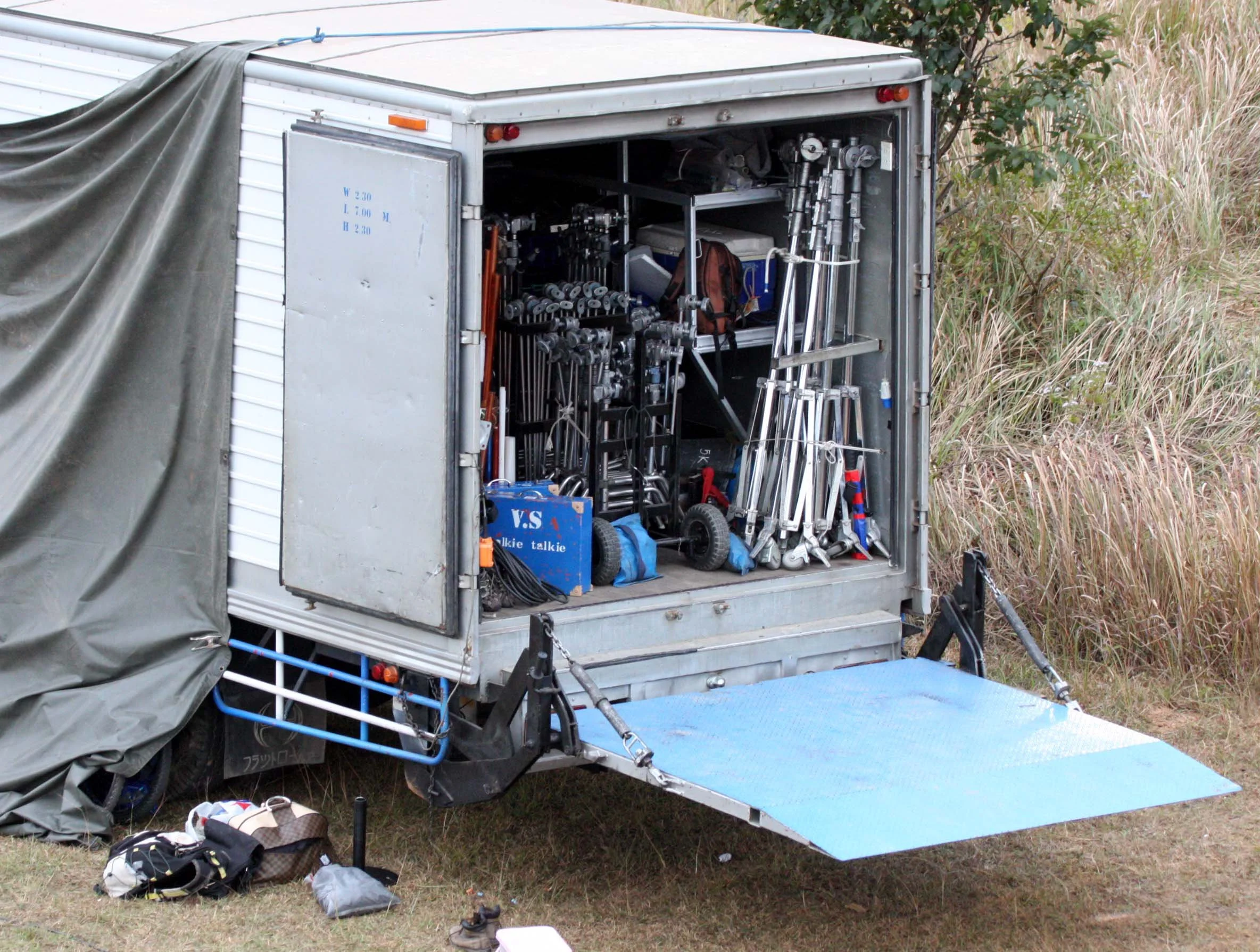 KHAO YAI - MOVIE SET - CHRISTMAS IN THAILAND TRIP 2008 (3).JPG