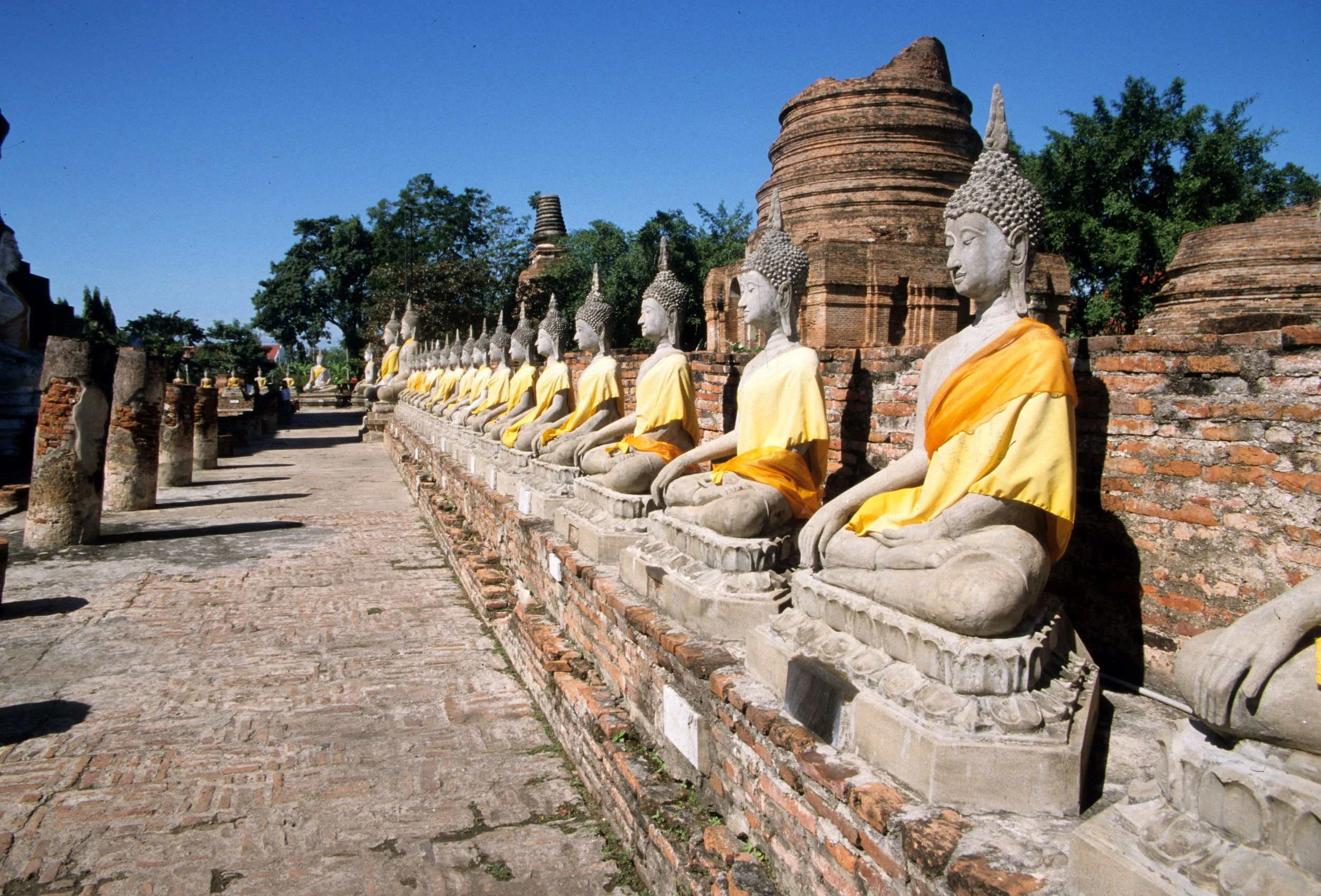 AYUDTHAYA - WAT ON OUTSKIRTS M.jpg