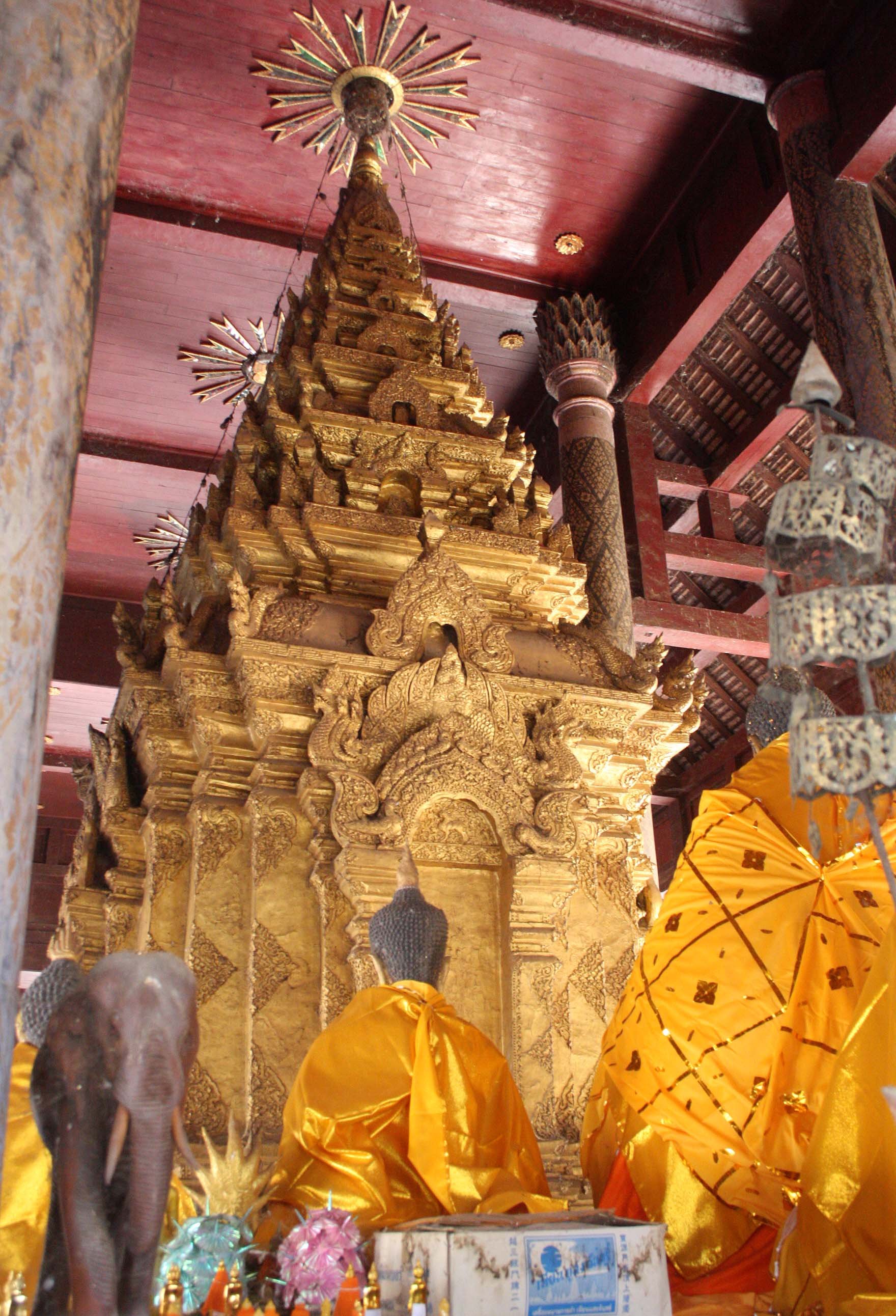 LAMPANG - WAT LAMPANG LUANG - CHRISTMAS IN THAILAND TRIP 2008 (11).JPG