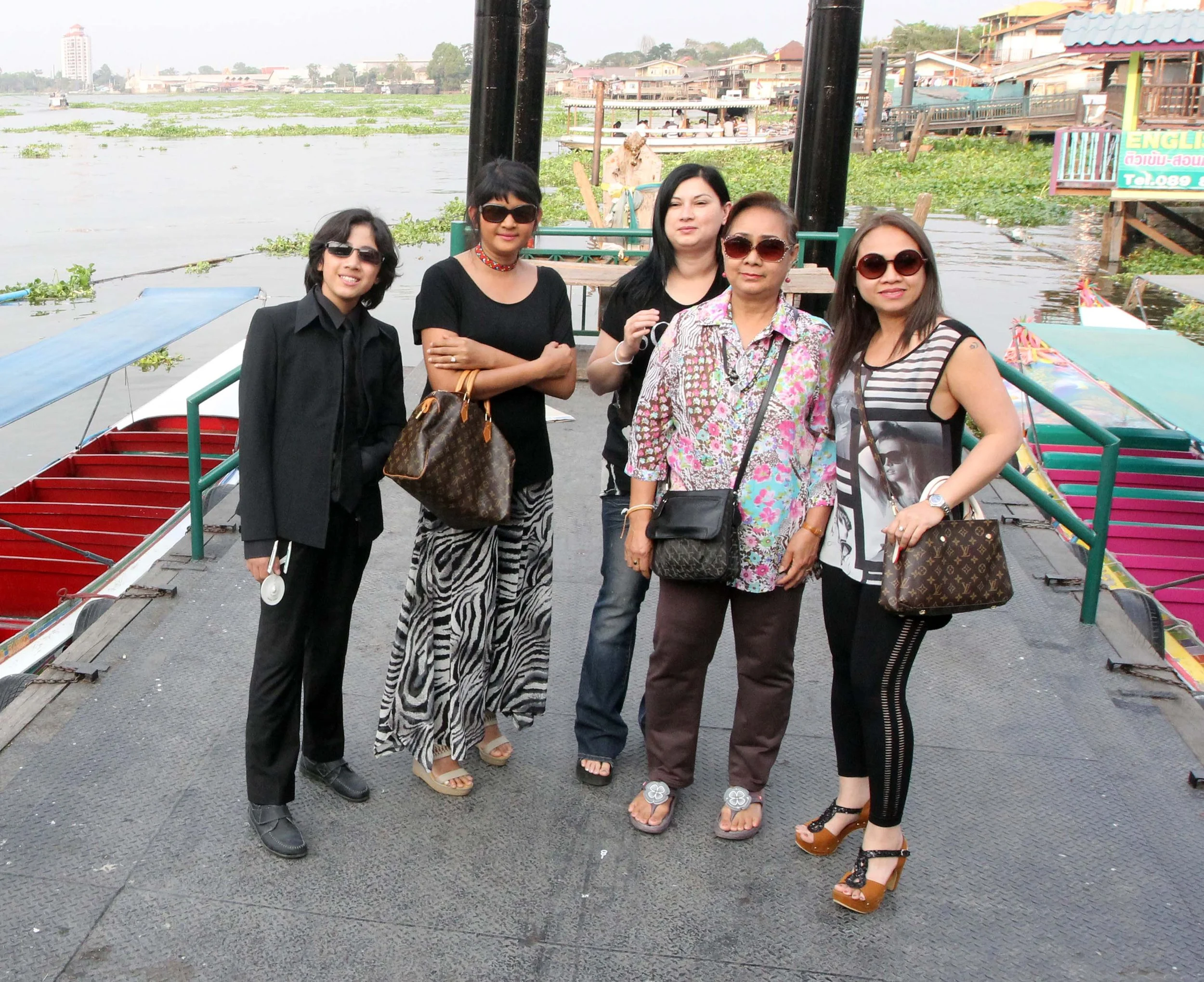 2019 Ann & Noi Visit Bangkok (21).JPG