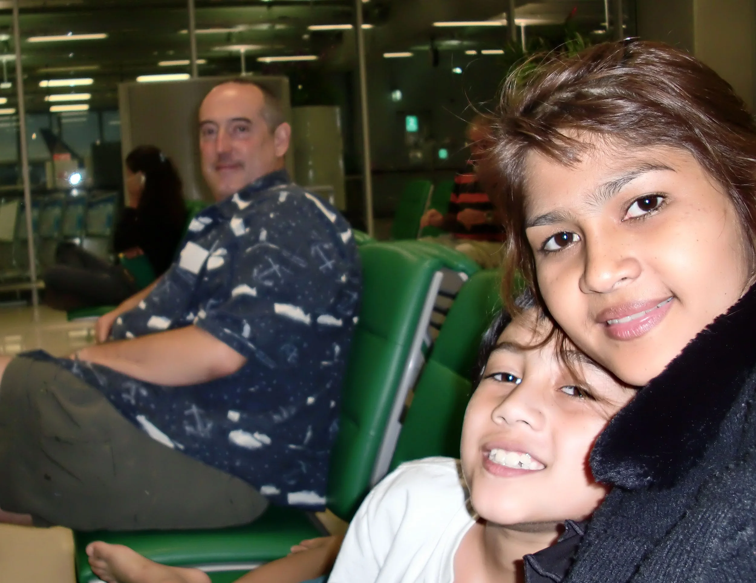 2010 Bangkok with Som and Cokie (1).JPG