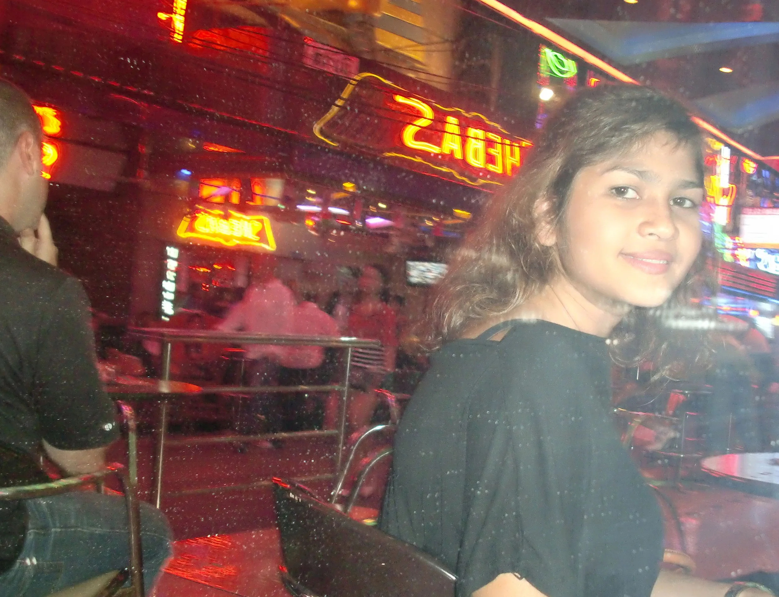 2010 Bangkok Soi Cowboy with Friends and Family (40).JPG