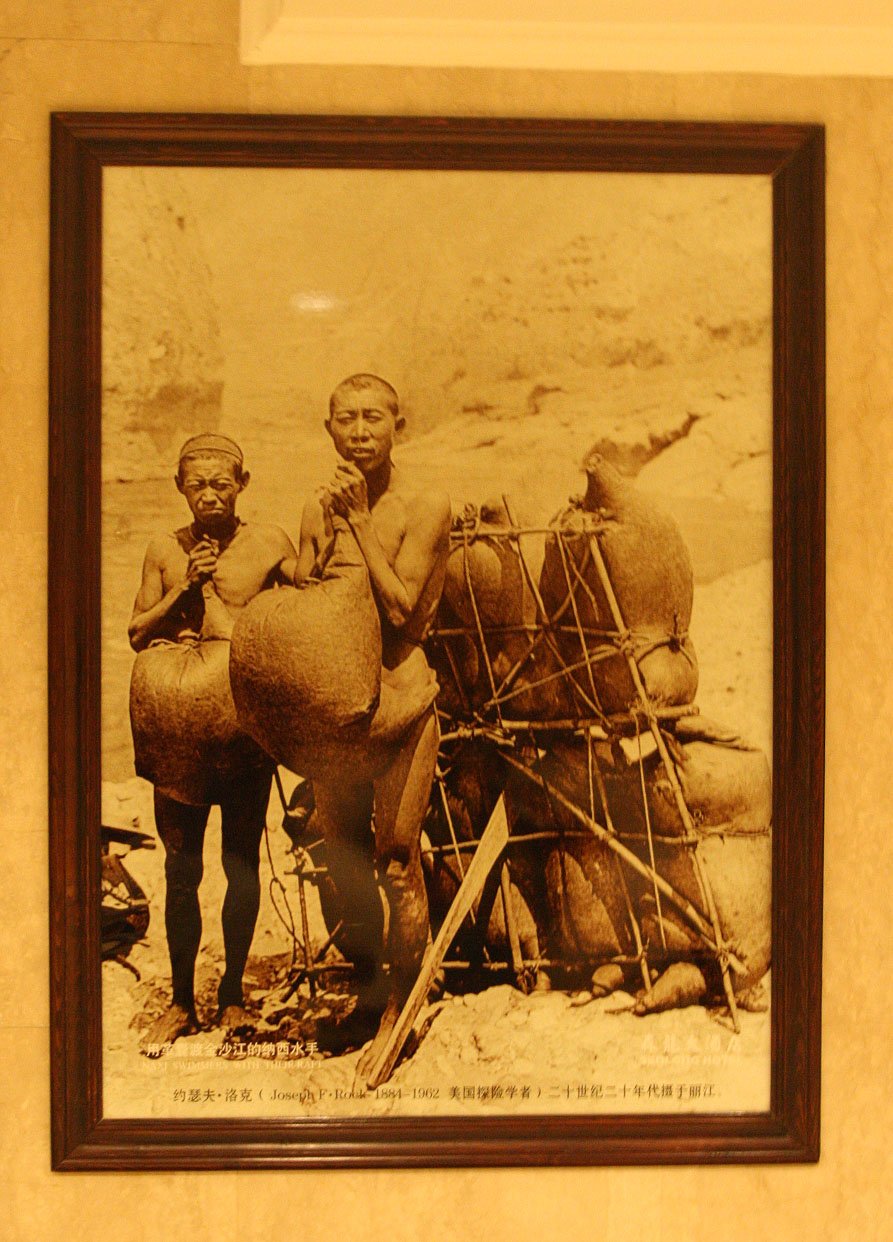 YUNNAN - LIJIANG ANCIENT TOWN - CHINA (138).JPG