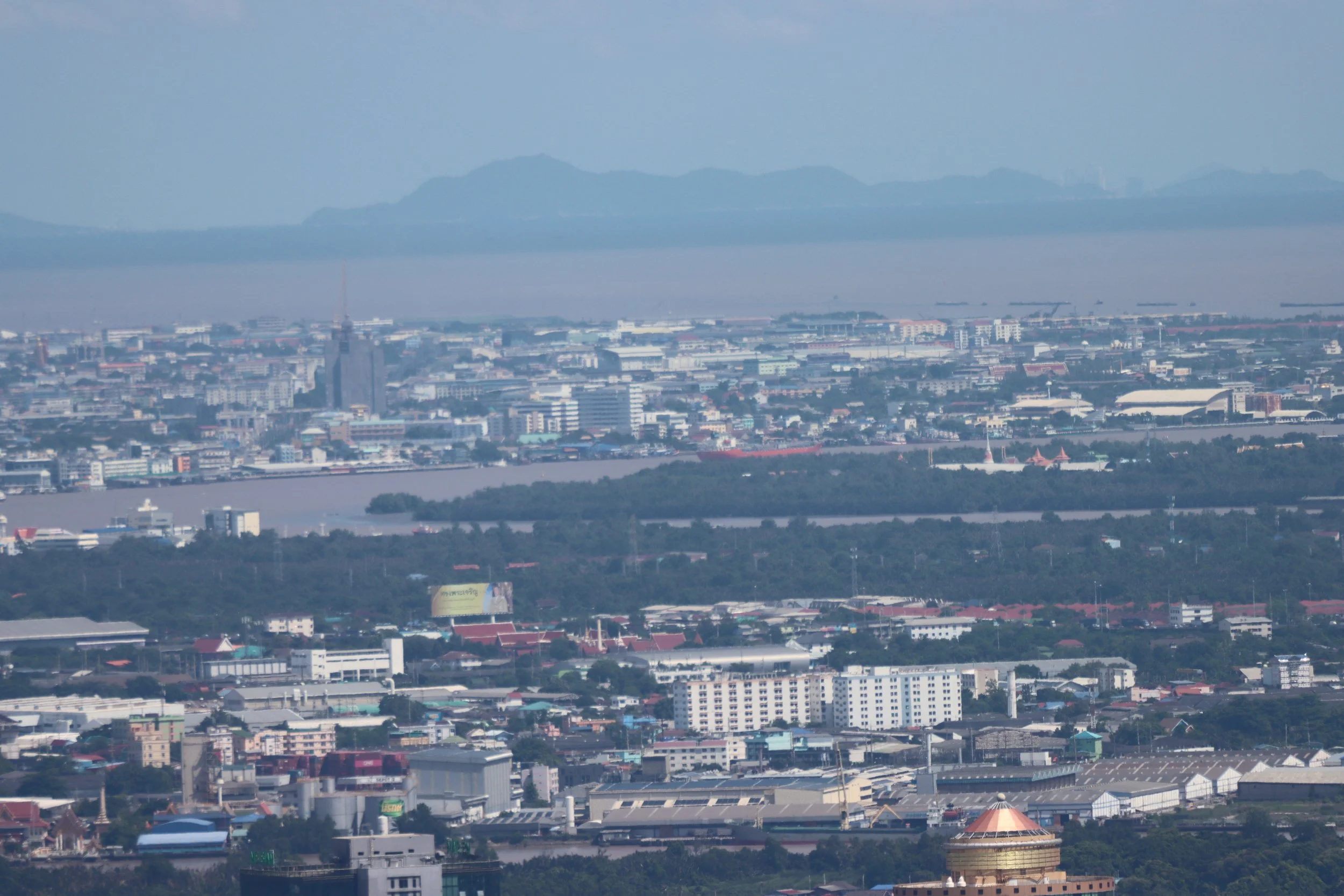2022 - Bangkok as seen from Mahanakhon Building Viewing Deck (139).JPG