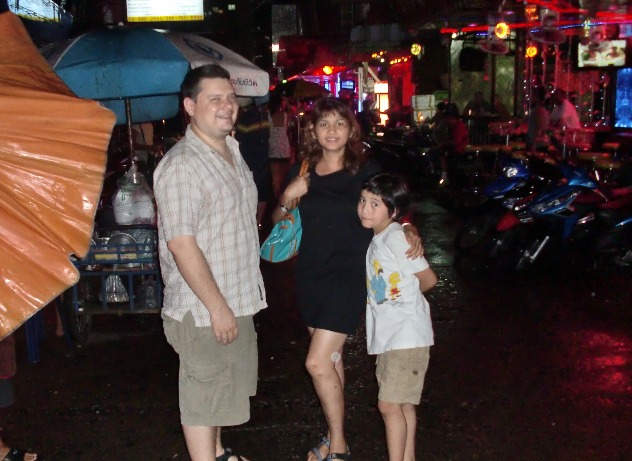 2010 Bangkok Soi Cowboy with Friends and Family (65).JPG