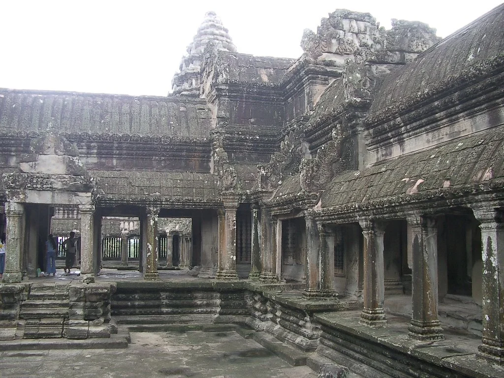 ANGKOR - ANGKOR WAT TEMPLE - CAMBODIA (61).JPG