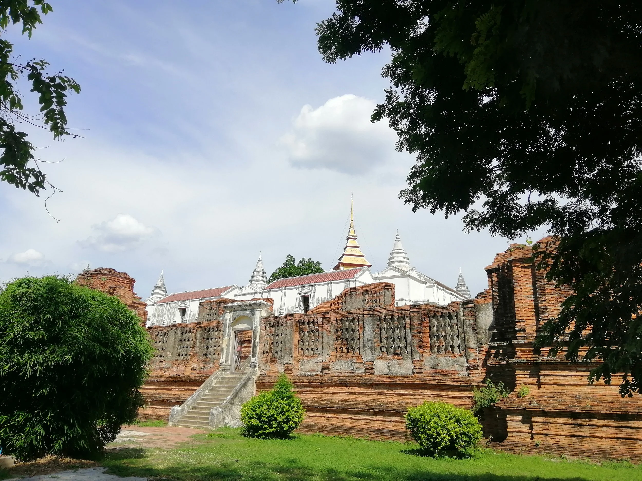 2020 Ayutthaya with Liana & Gift and Mom (188).jpg