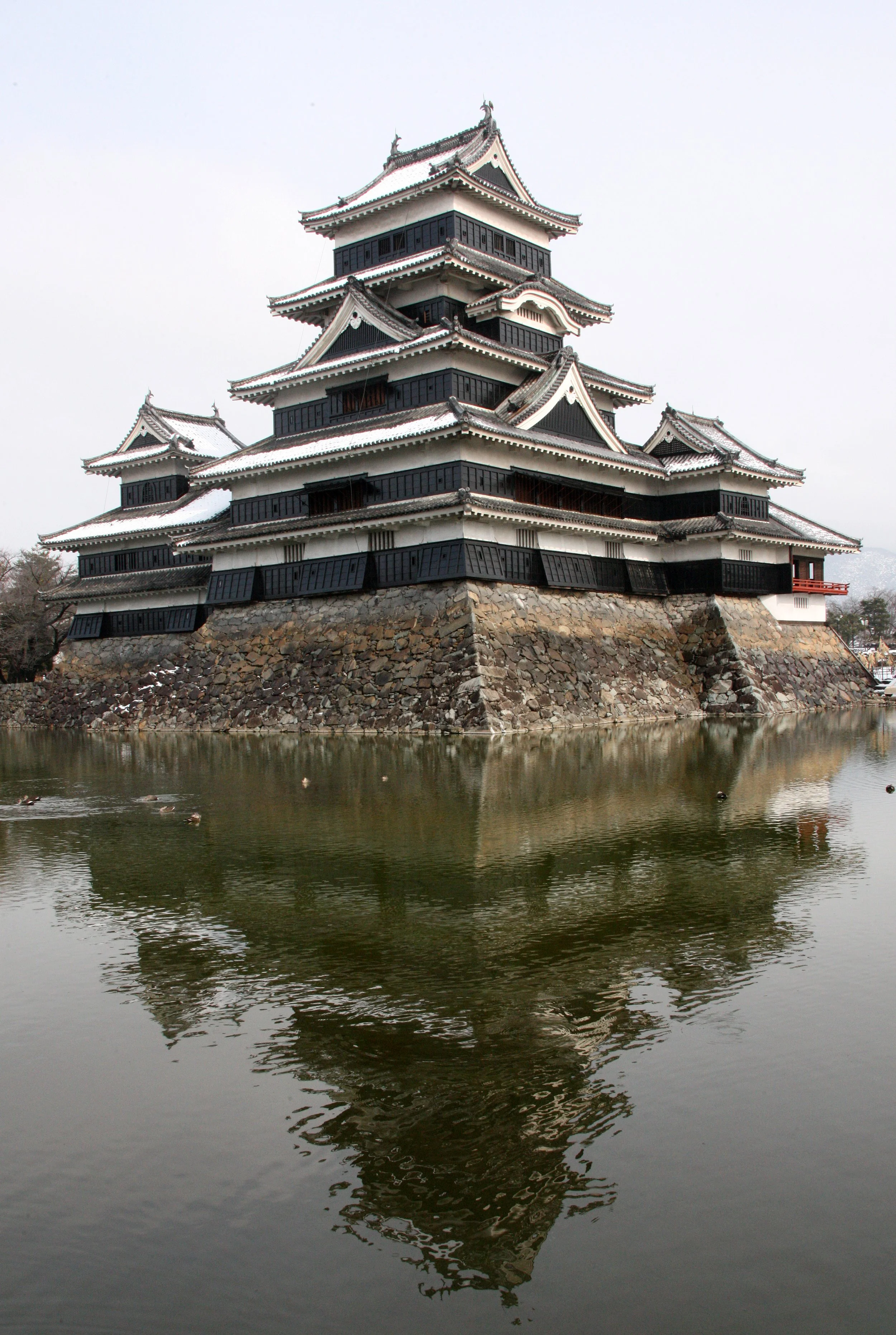 MATSUMOTO CASTLE (14).JPG