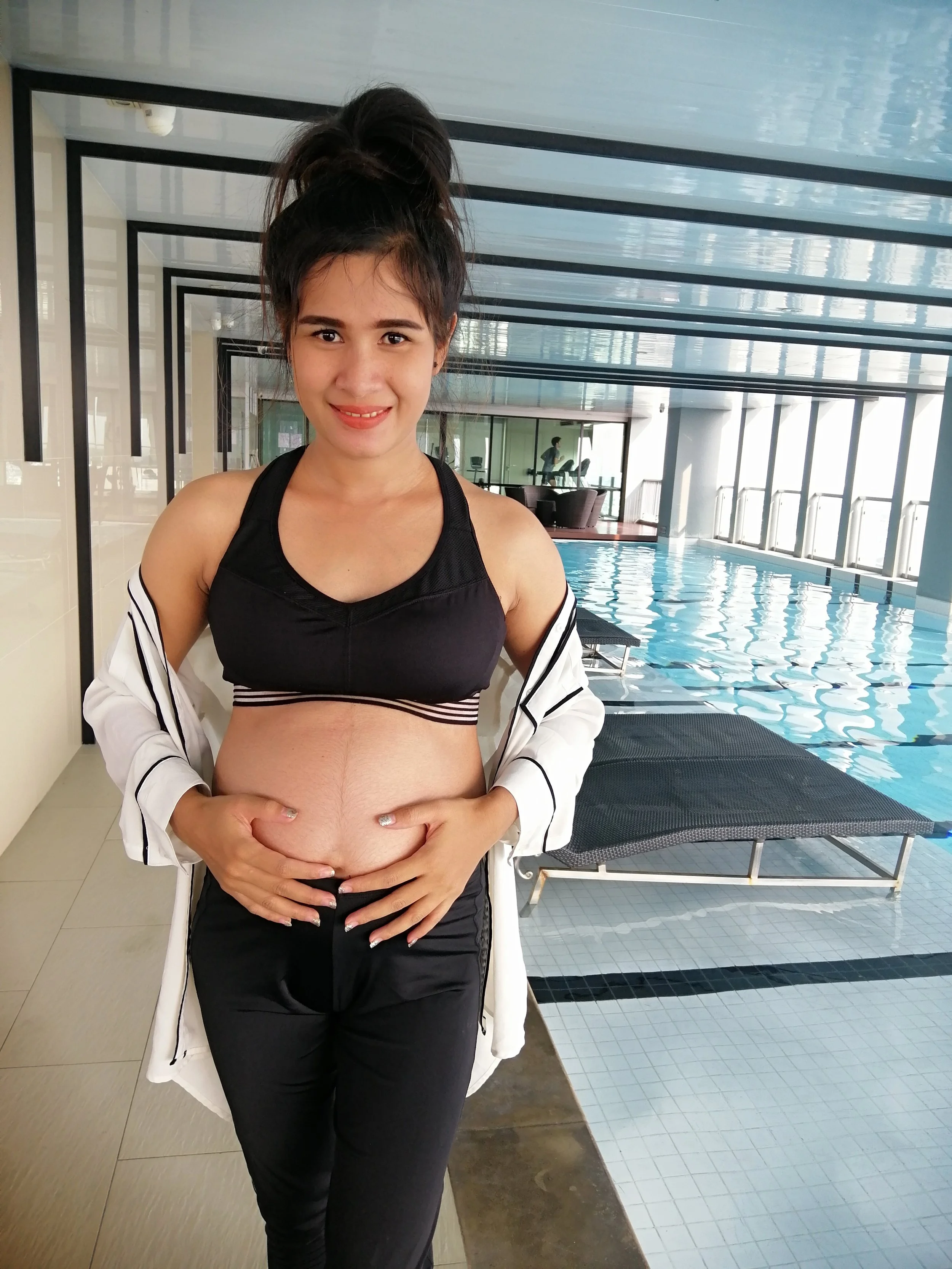 2019 Gift Pregnant Pics (12).jpg
