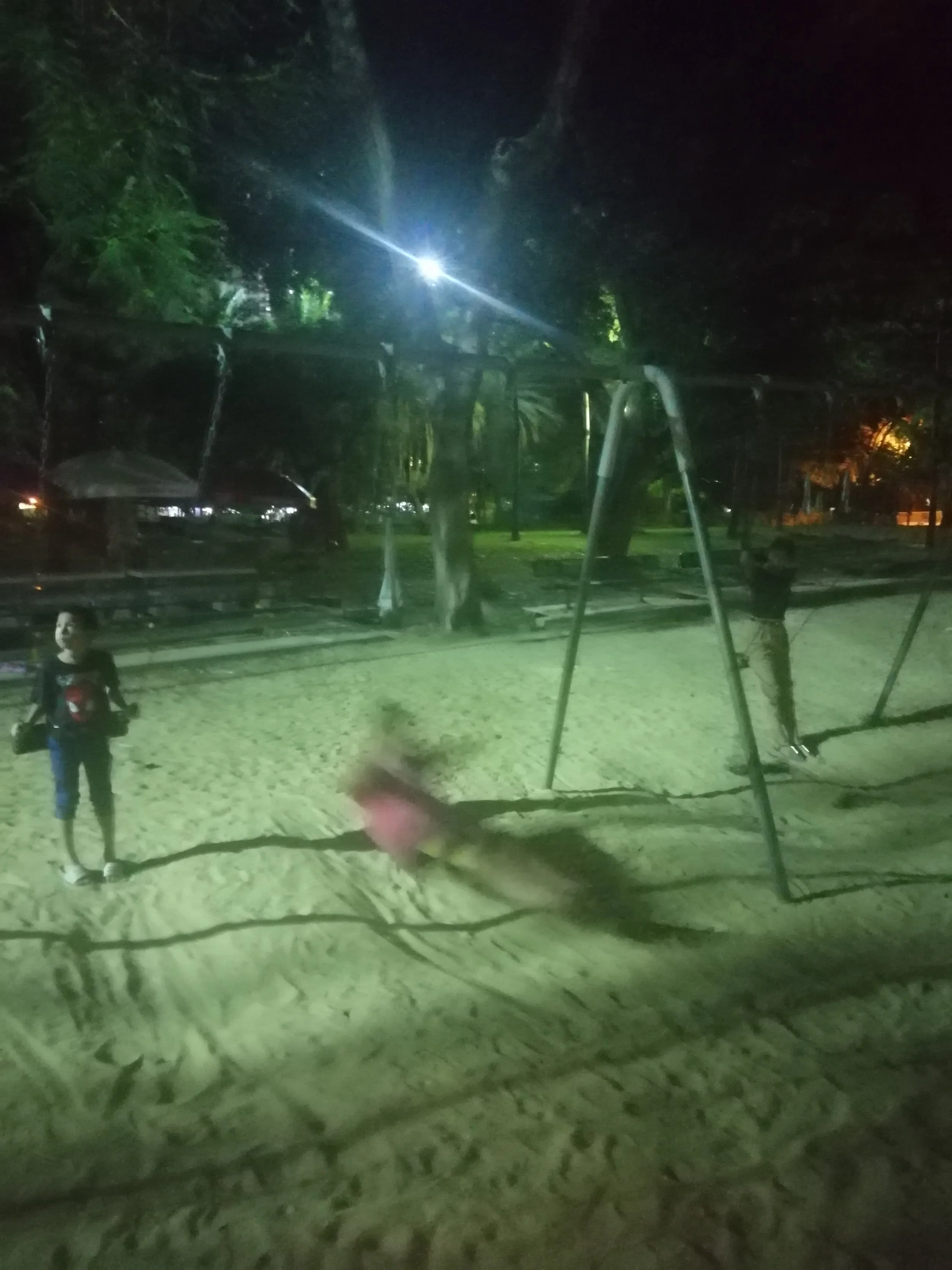 2019 Lumpini Park Bangkok with Gift and Ann (61).jpg