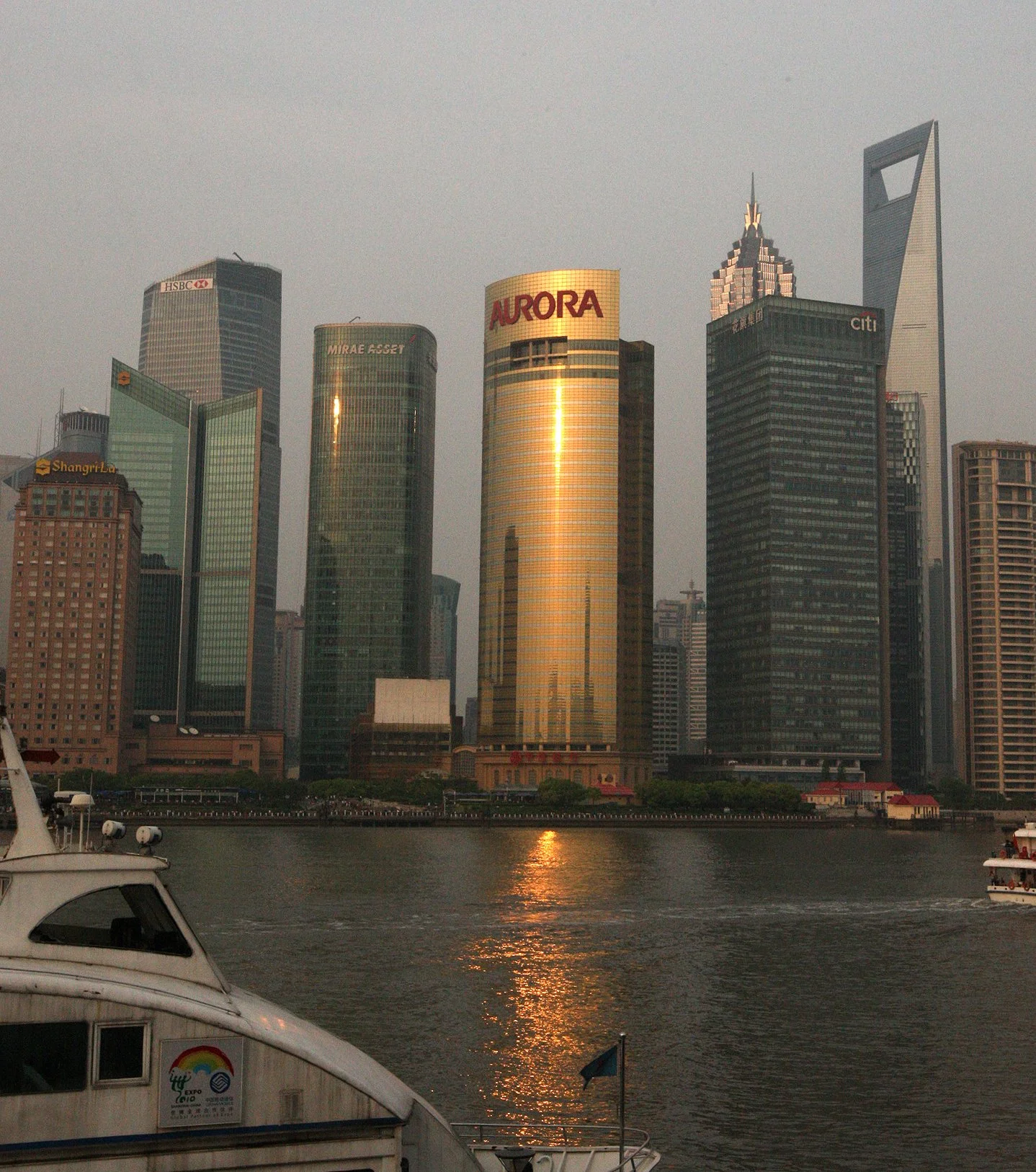 2011-4-29 NIGHT AT SHOOK AT 19 BUND SHANGHAI (39).JPG