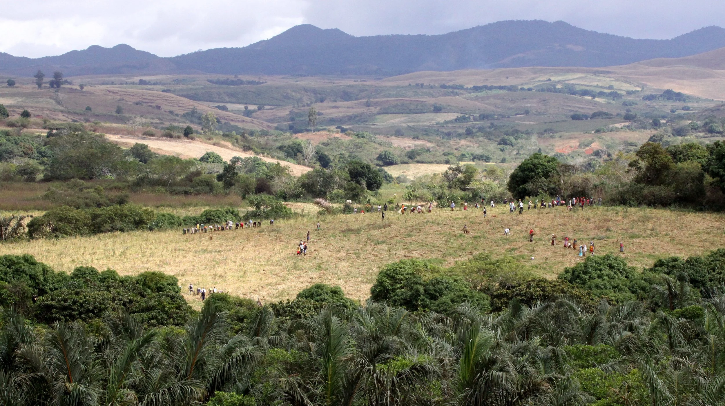 ANKARANA NATIONAL PARK MADAGASCAR - SCENES NEAR THE RESERVE (3).JPG