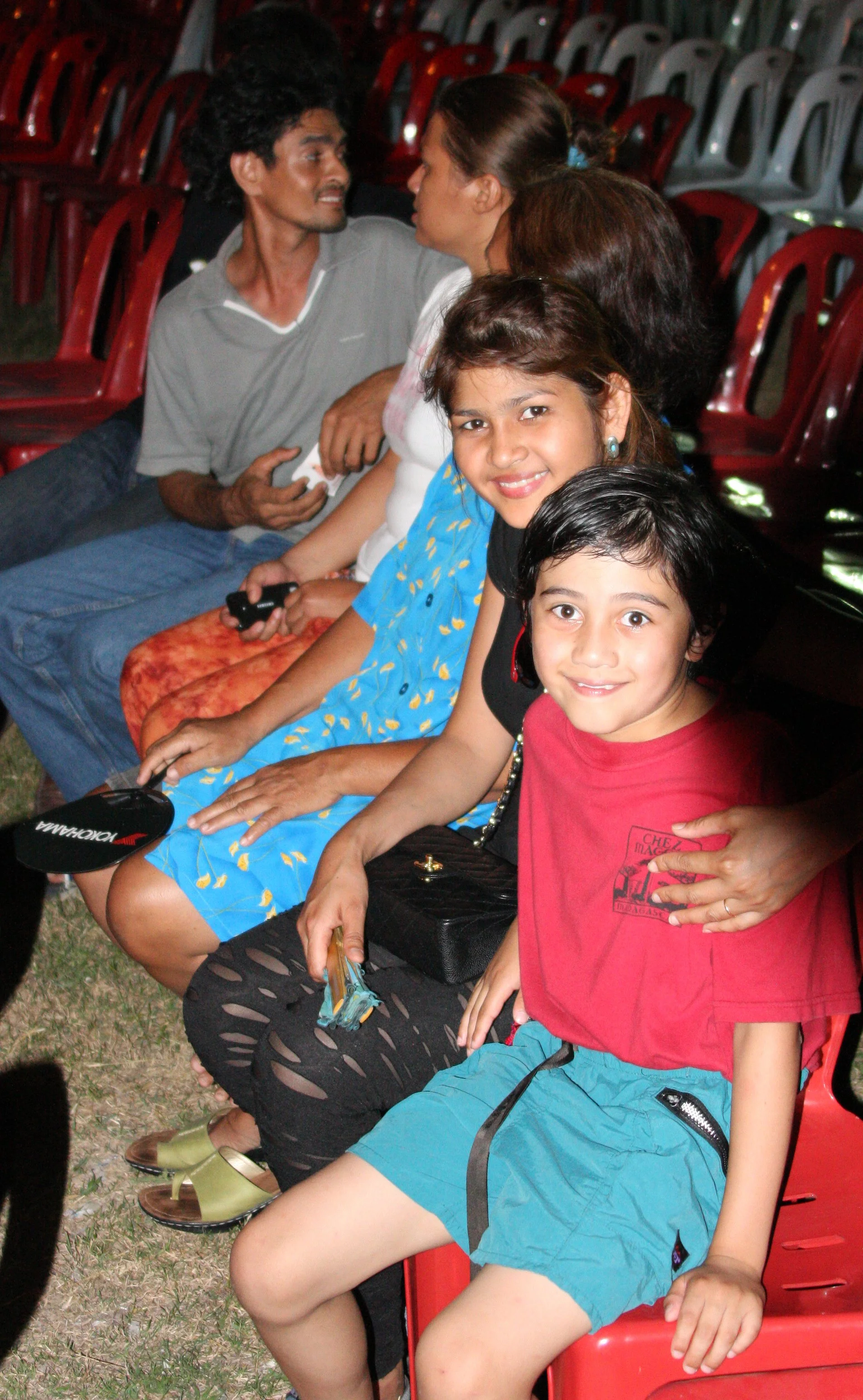 2010-7-18 CARRABAO CONCERT IN NAKHONSITHAMMARAT (17).JPG